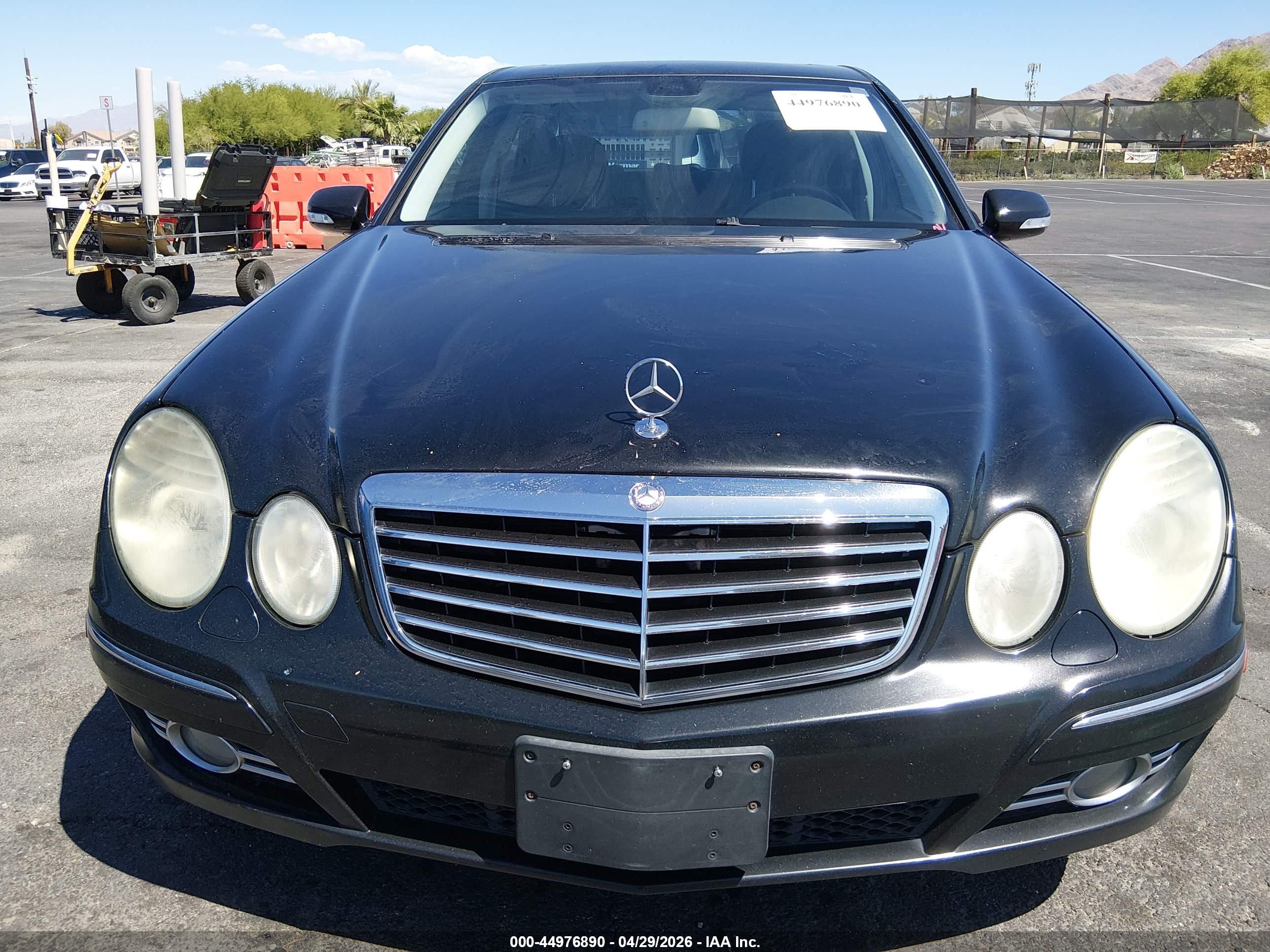 MERCEDES-BENZ E image 6