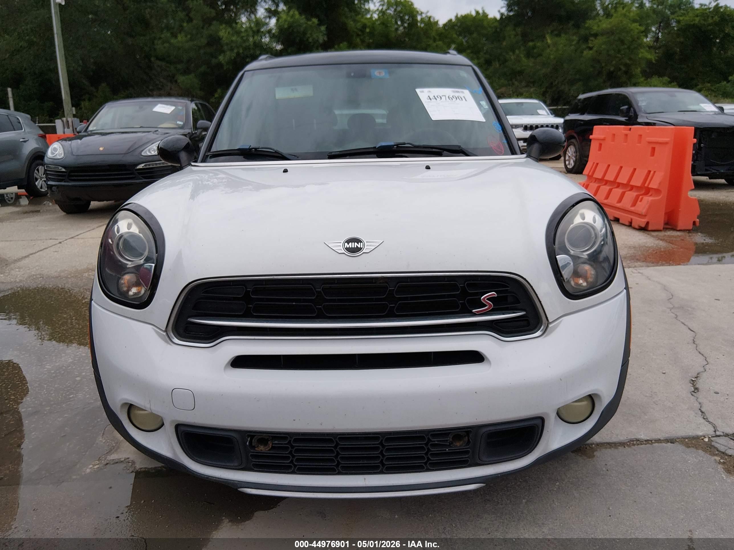 MINI COUNTRYMAN image 6
