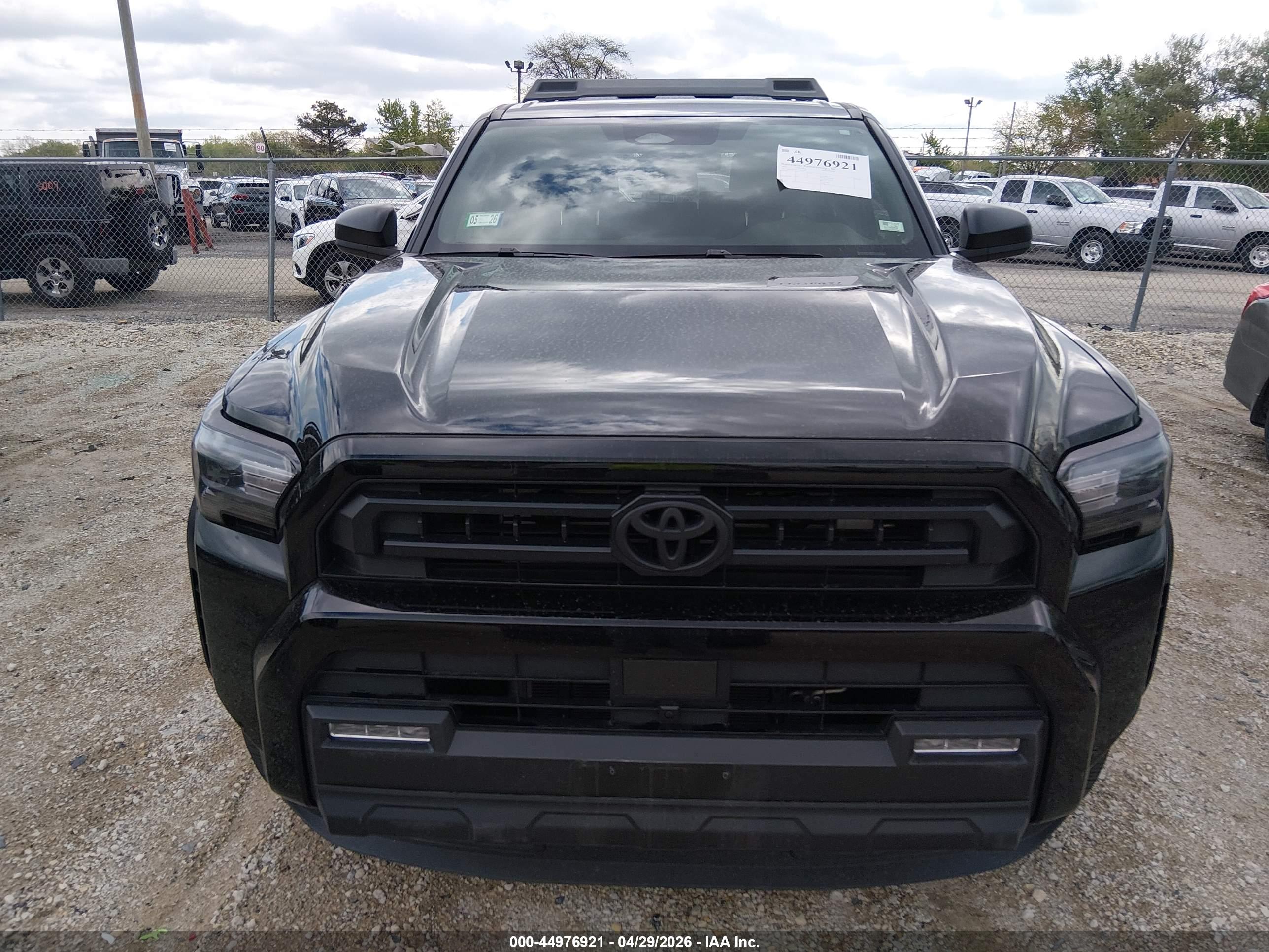 TOYOTA 4RUNNER image 6