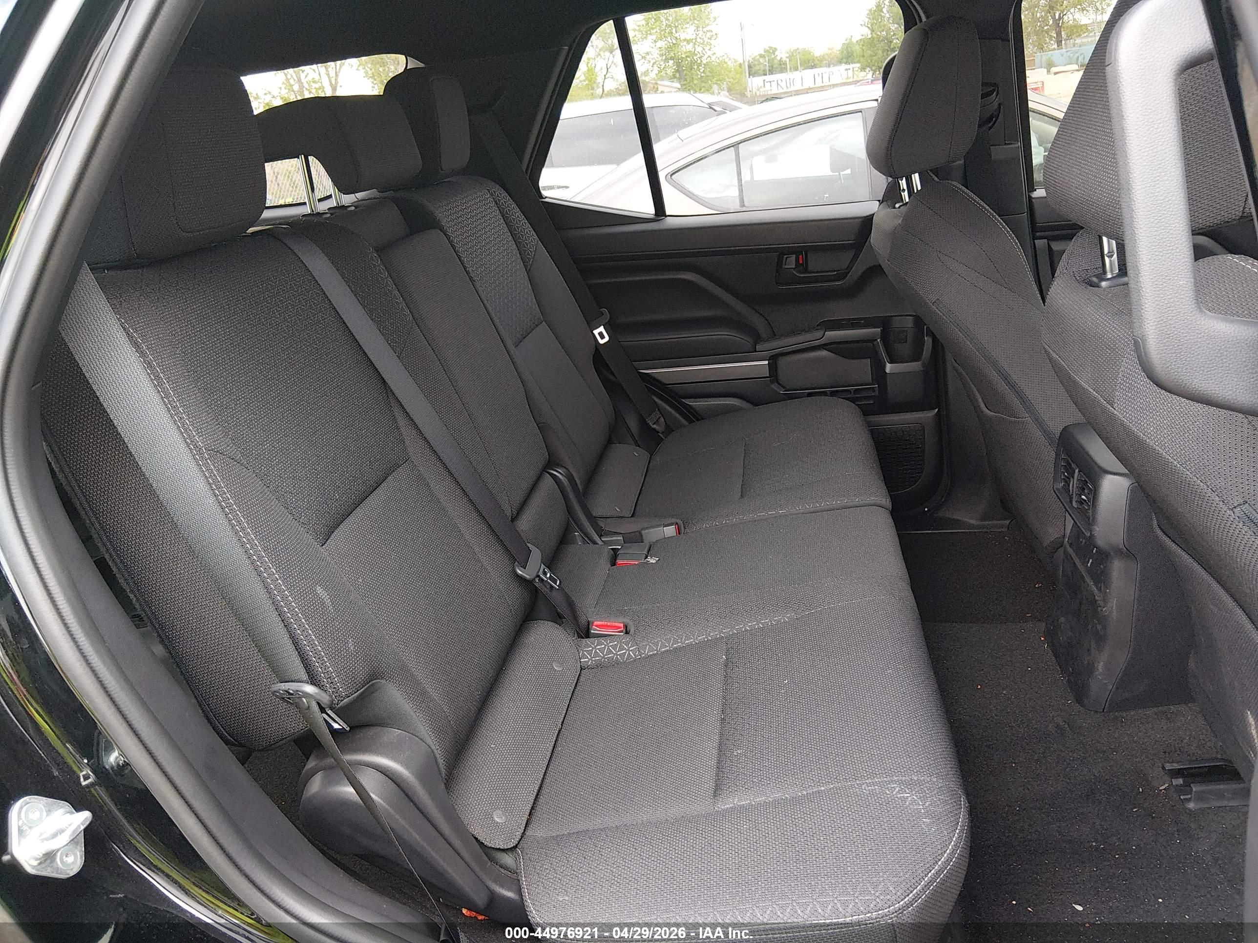 TOYOTA 4RUNNER image 8