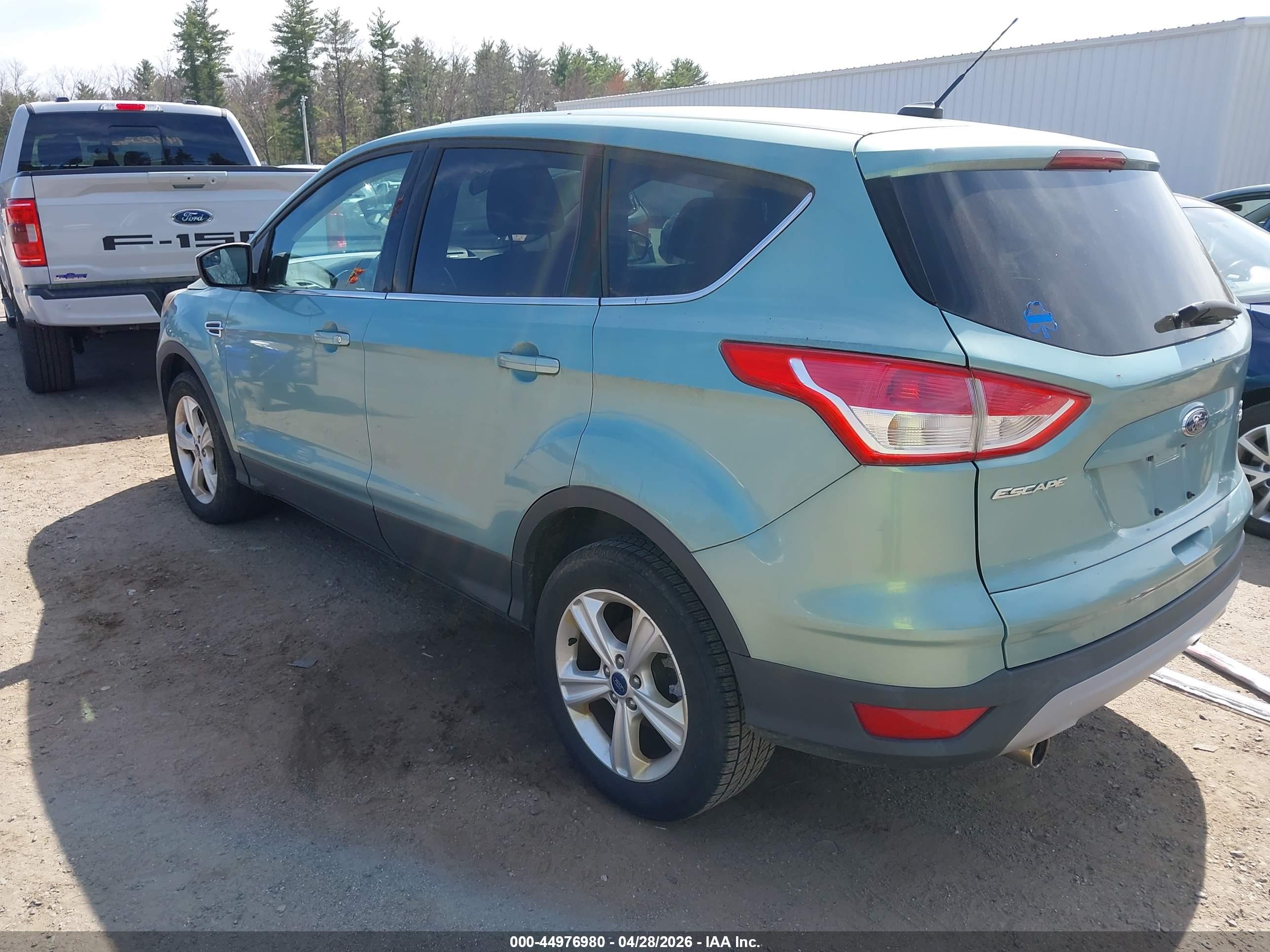 FORD ESCAPE image 3