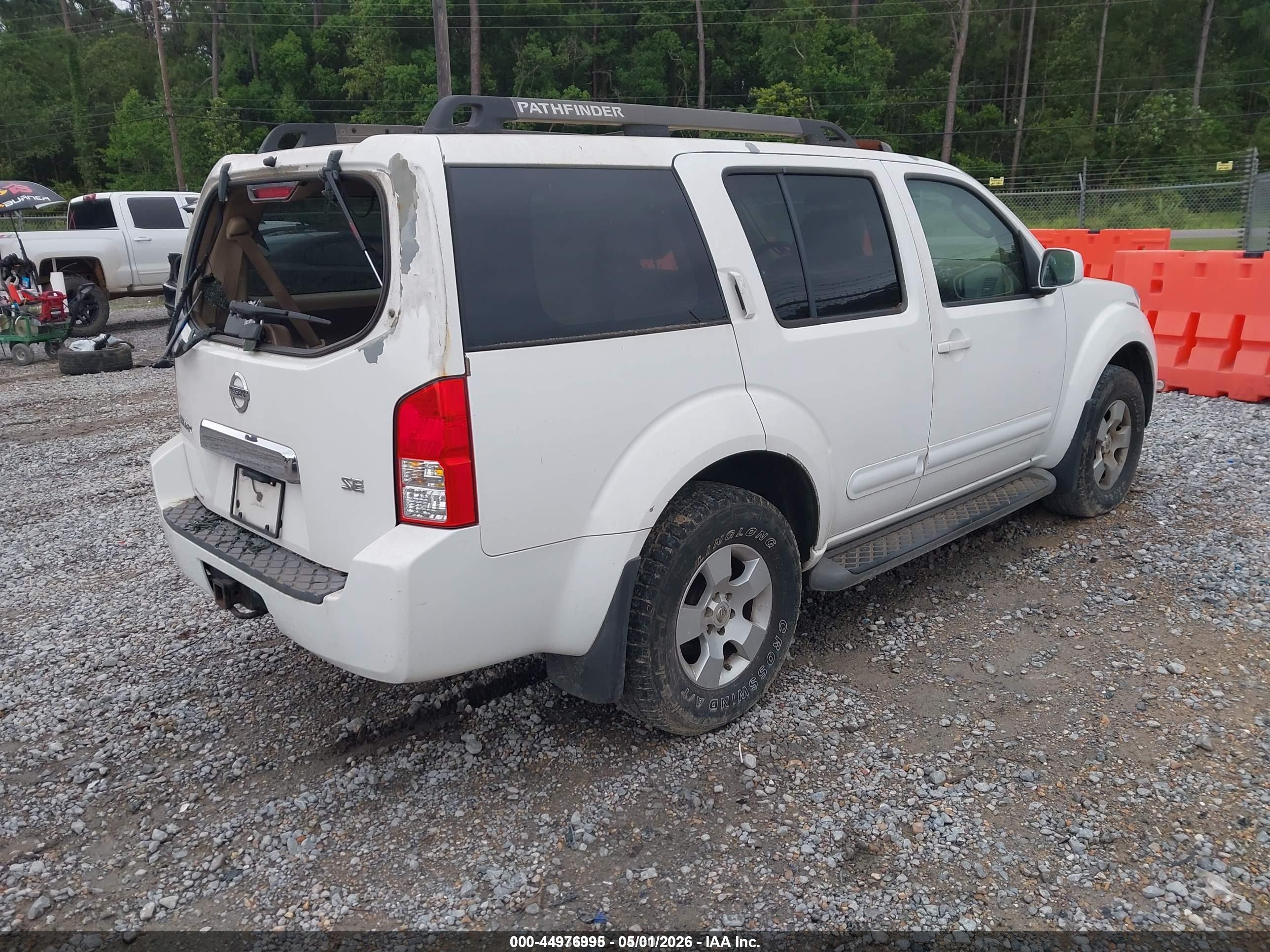 NISSAN PATHFINDER image 4