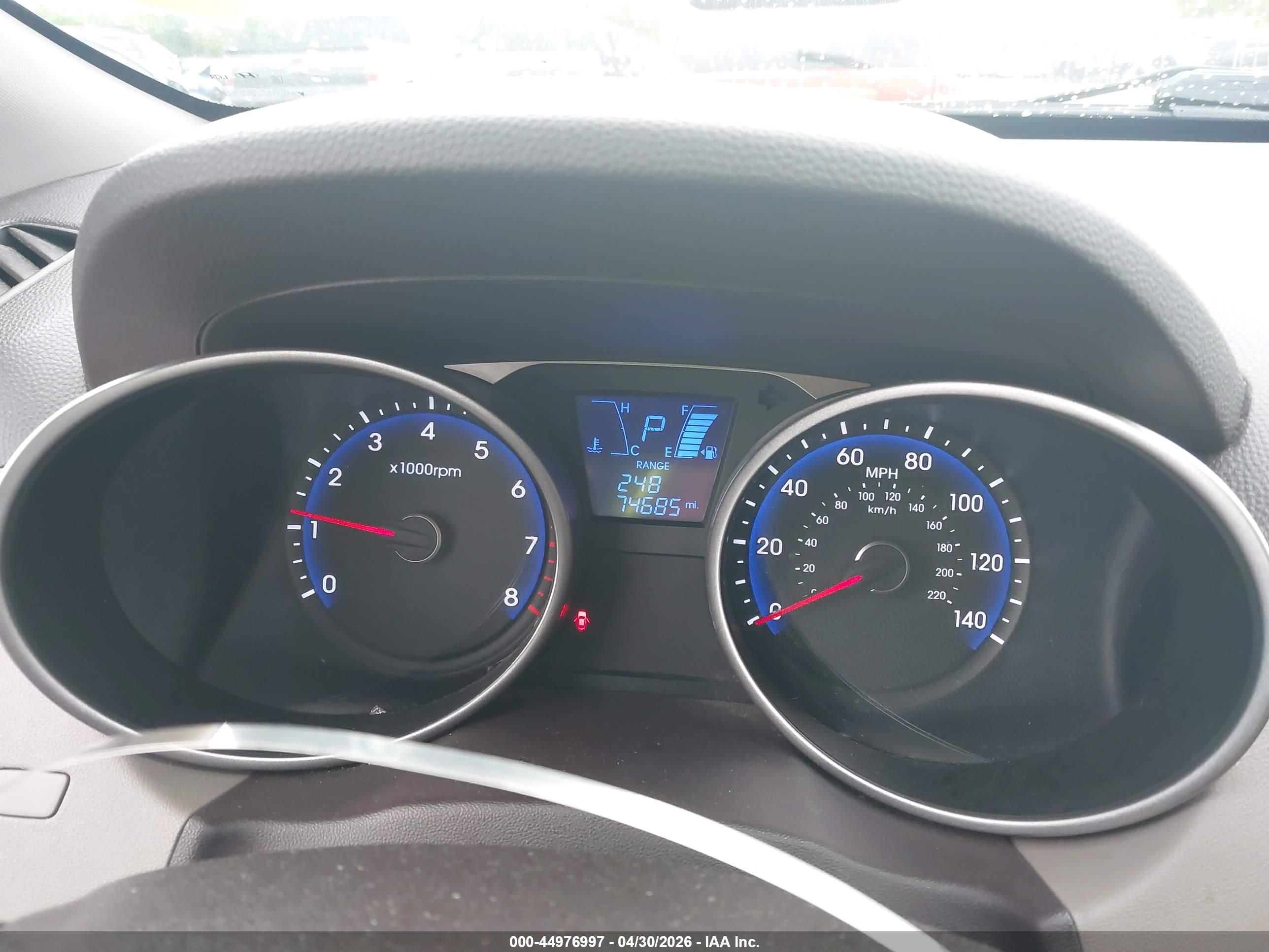 HYUNDAI TUCSON image 7
