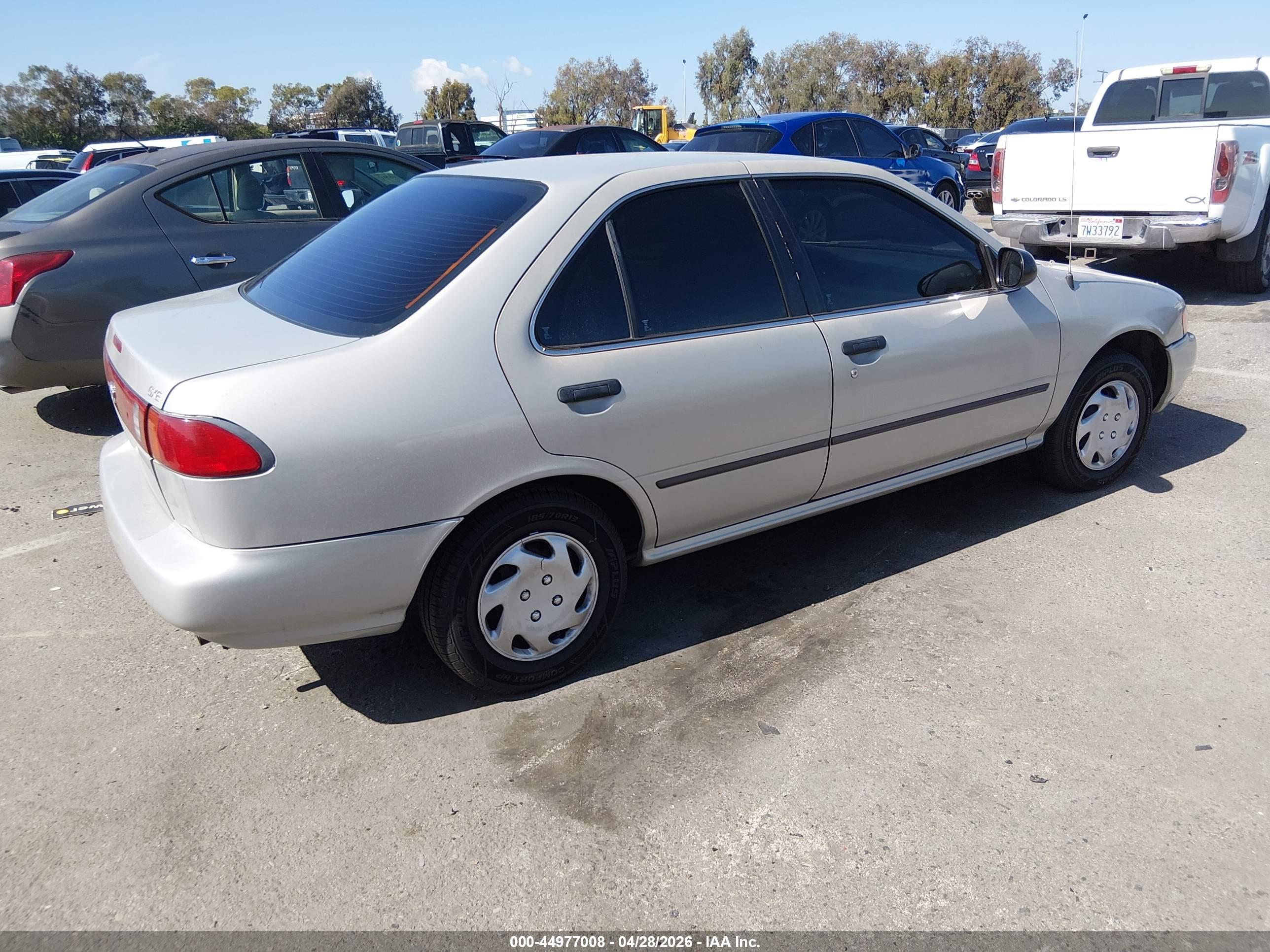 NISSAN SENTRA image 4