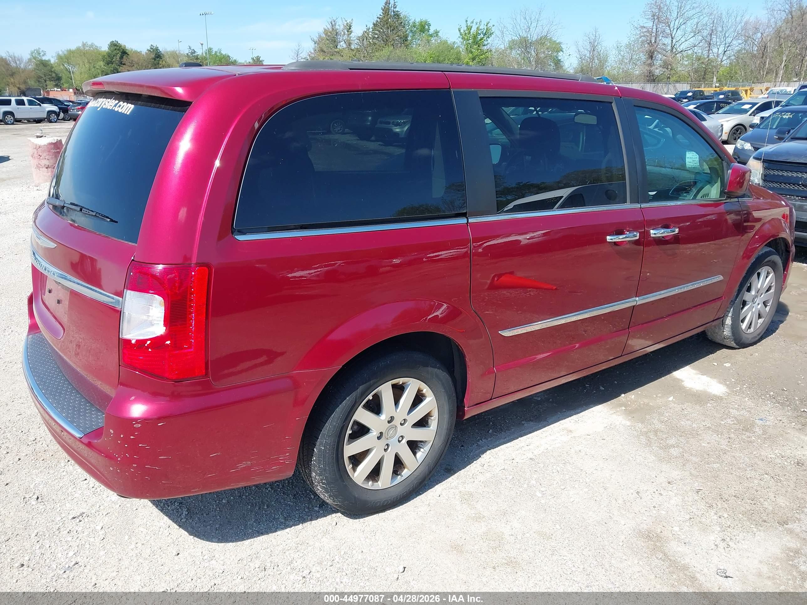 CHRYSLER TOWN image 4
