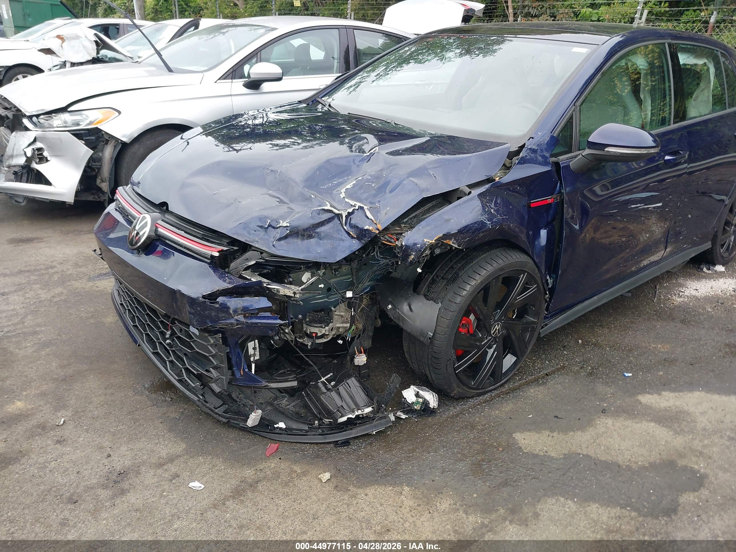 VOLKSWAGEN GOLF image 6