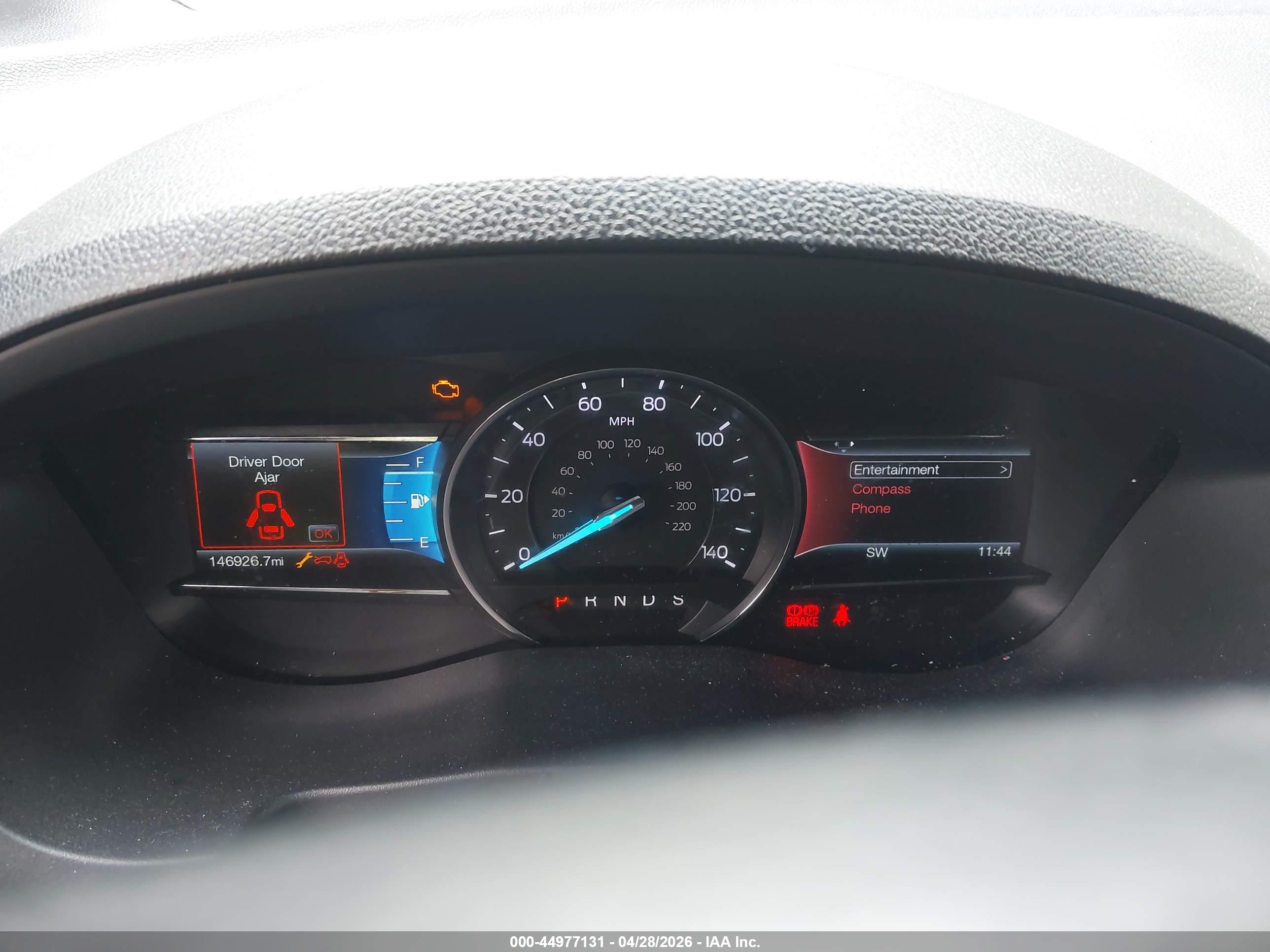 FORD EXPLORER image 7