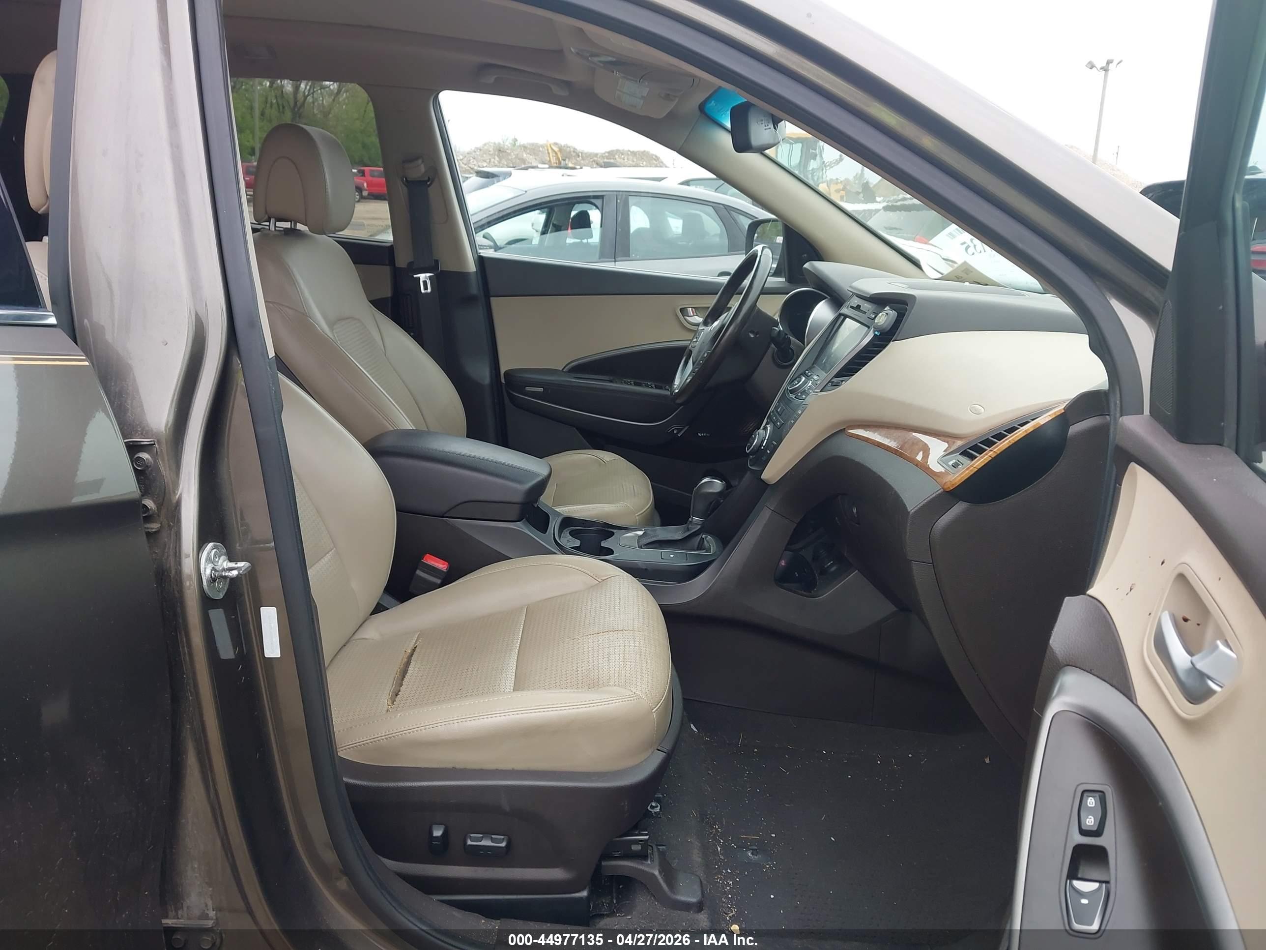 HYUNDAI SANTA image 5