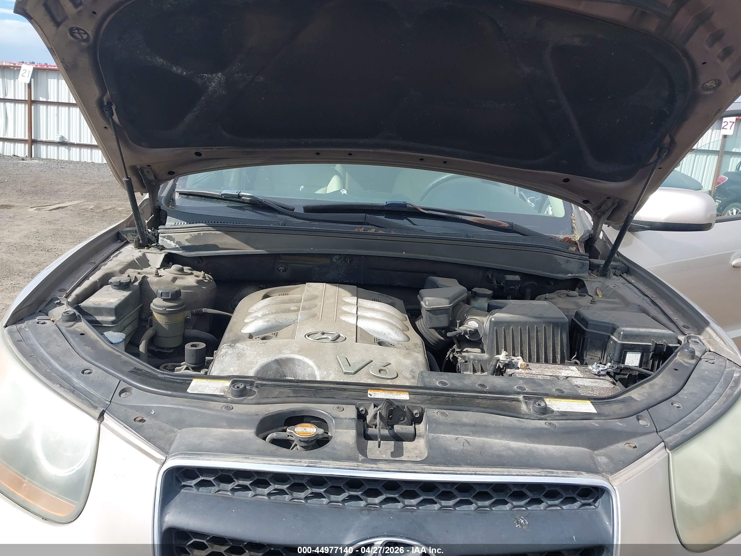 HYUNDAI SANTA image 10