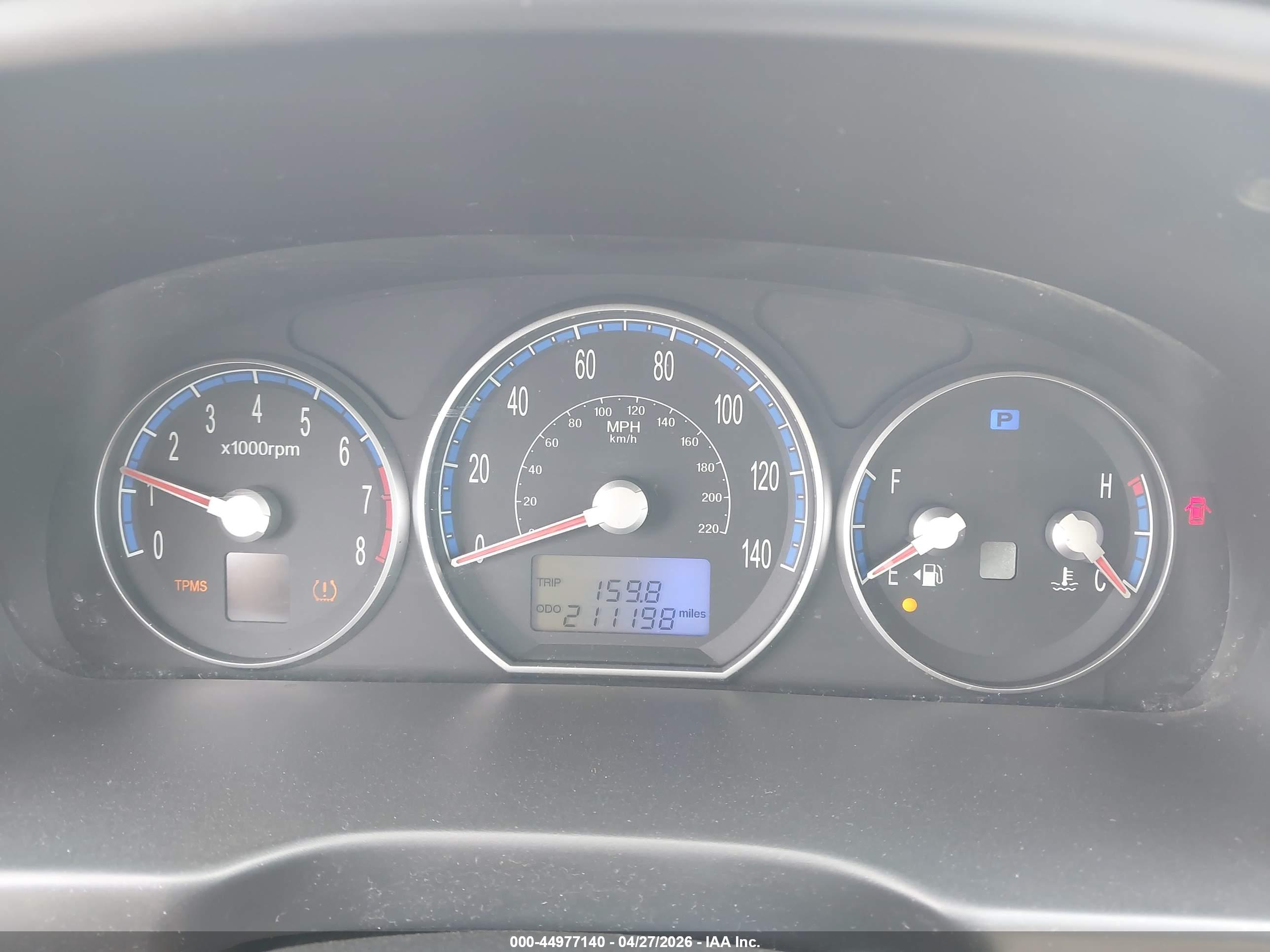 HYUNDAI SANTA image 7
