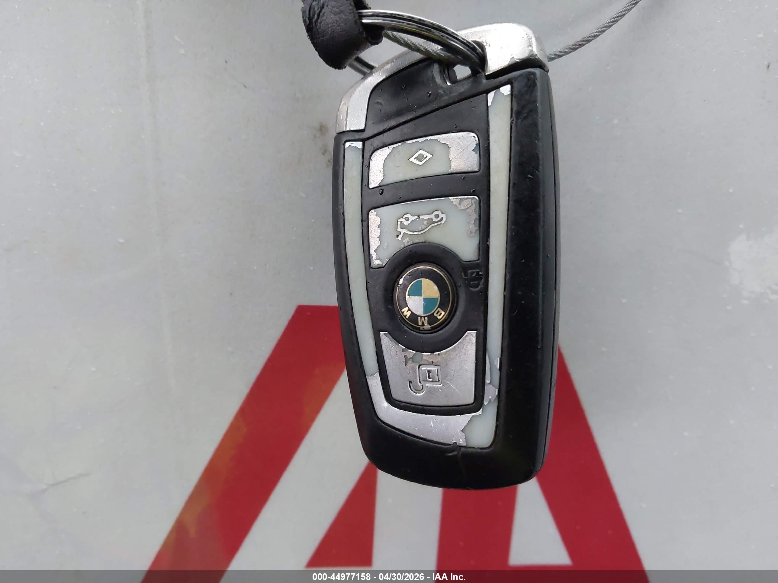 BMW 750LI image 11