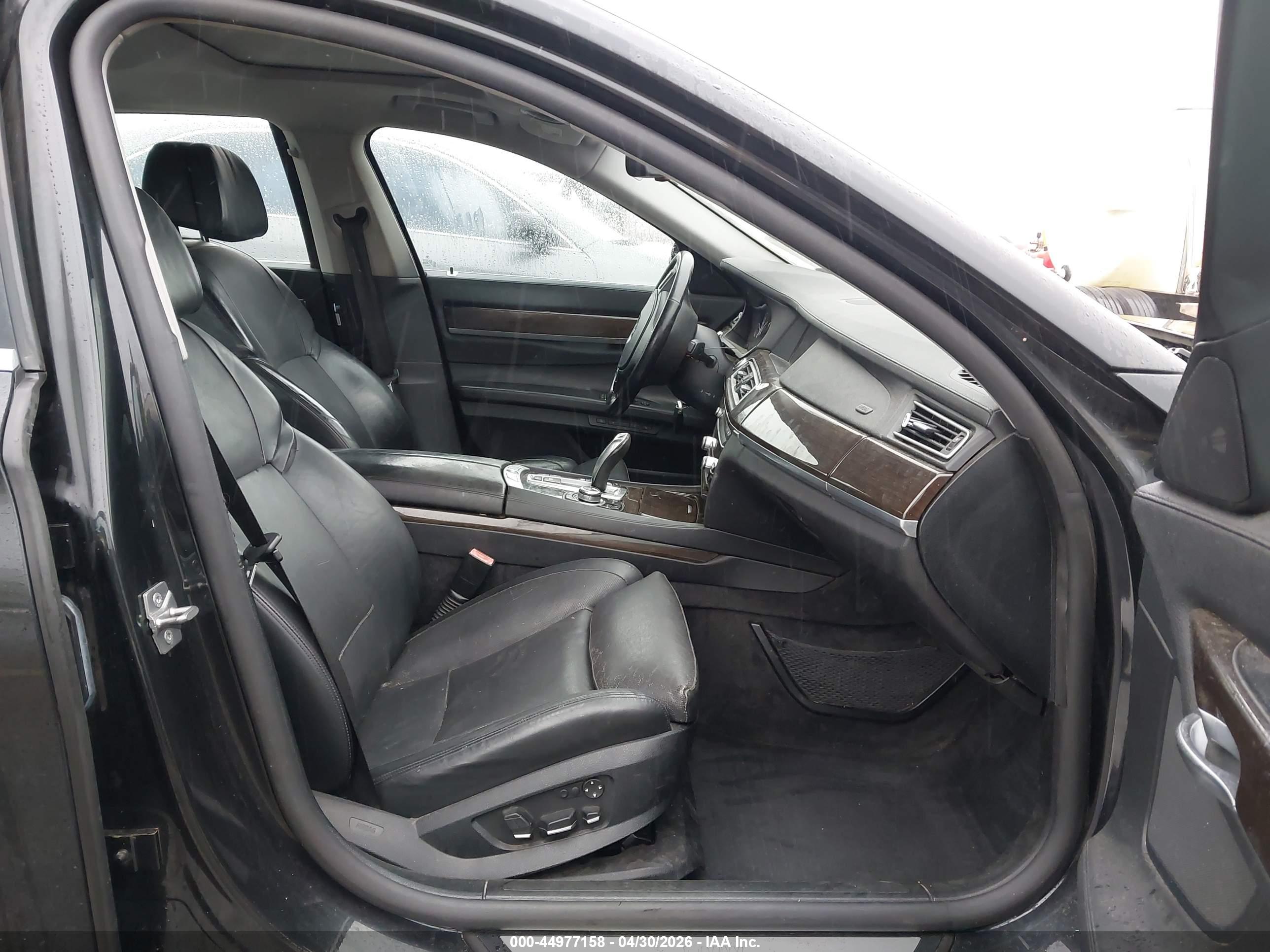 BMW 750LI image 5