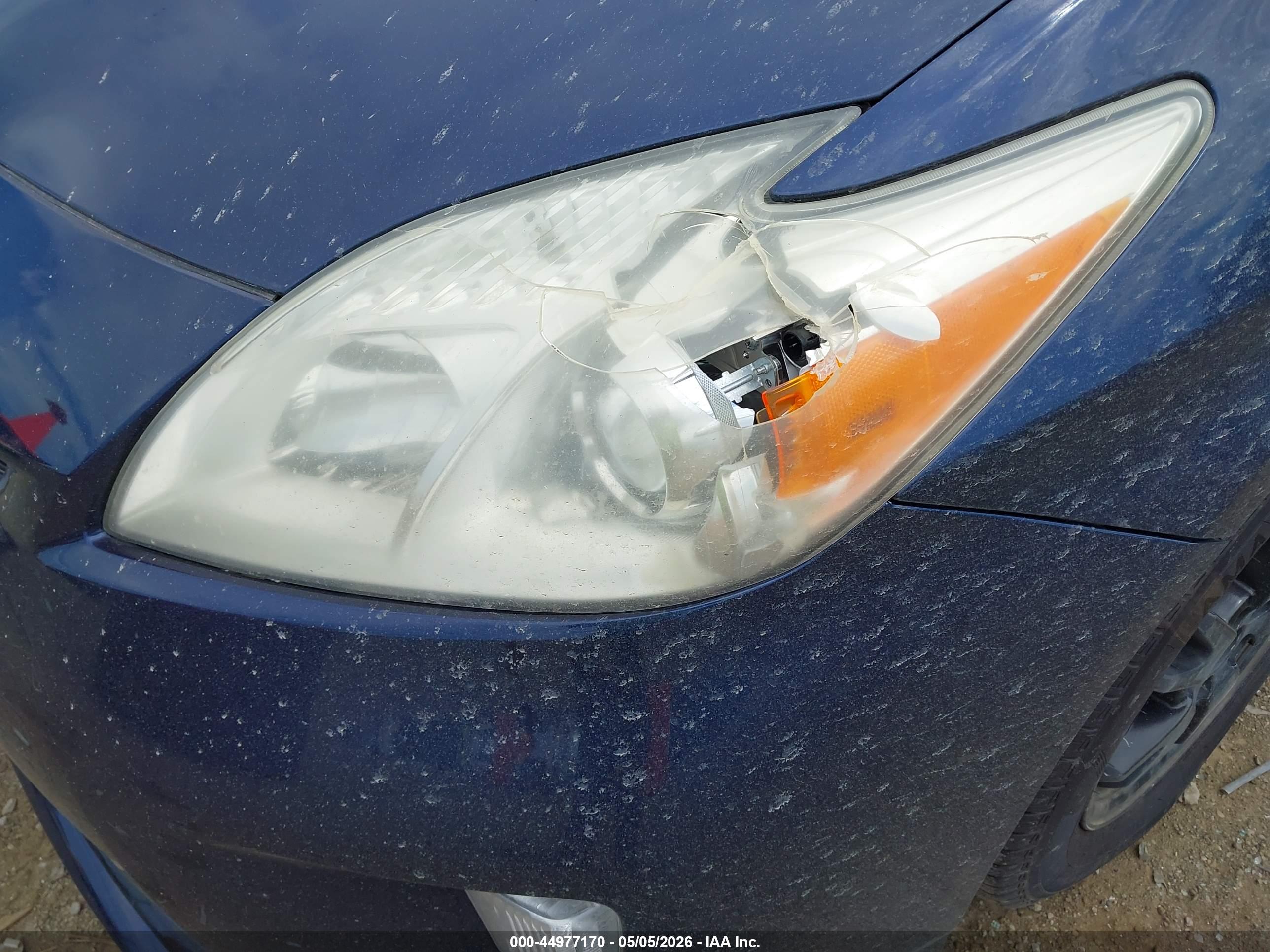 TOYOTA PRIUS image 6