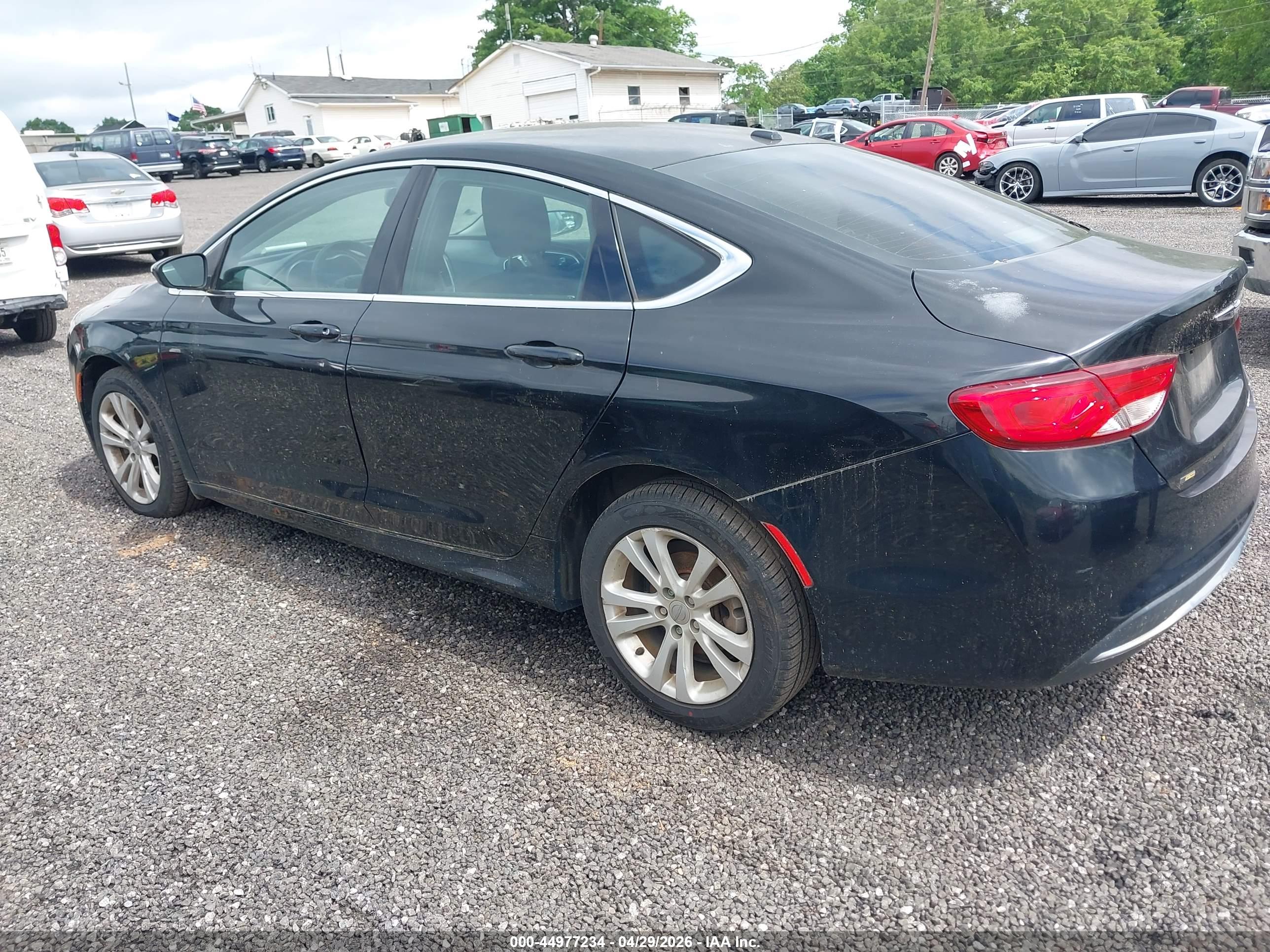 CHRYSLER 200 image 3