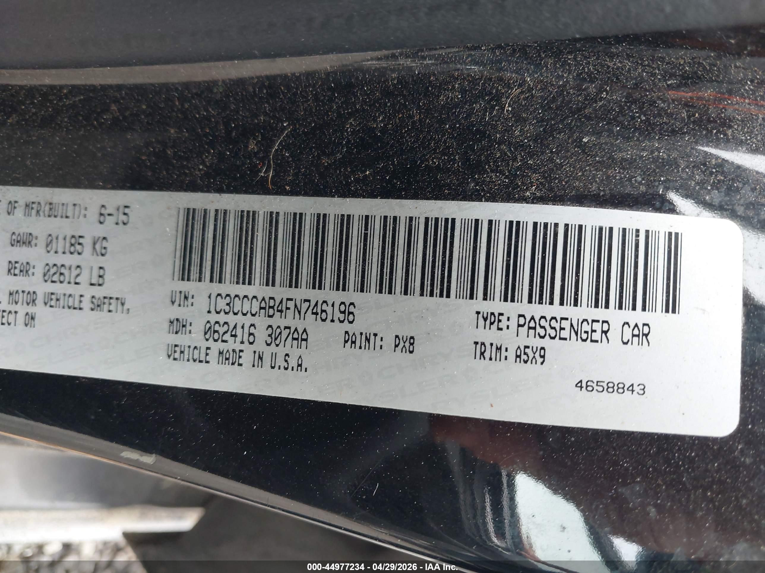 CHRYSLER 200 image 9
