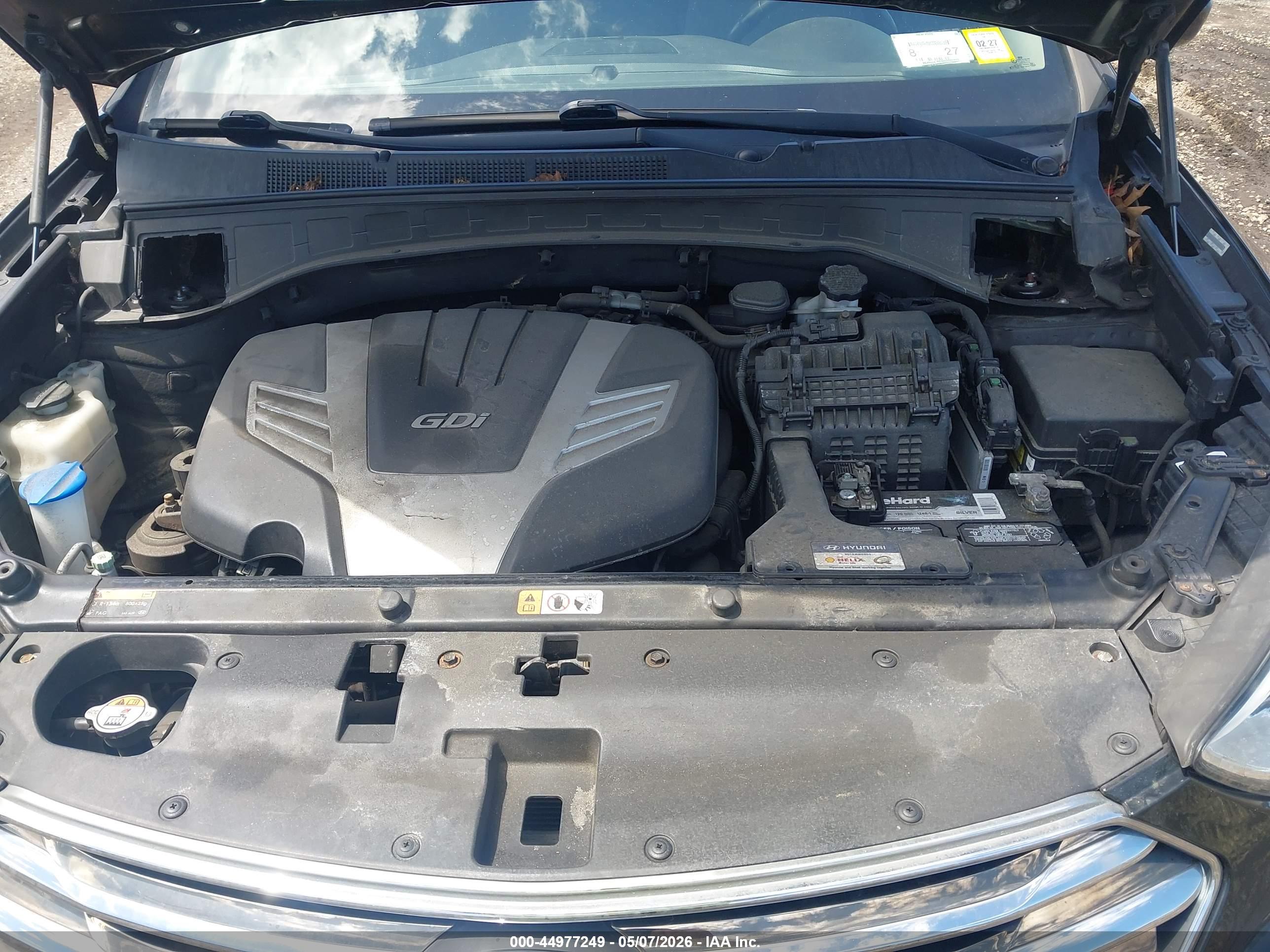 HYUNDAI SANTA image 10