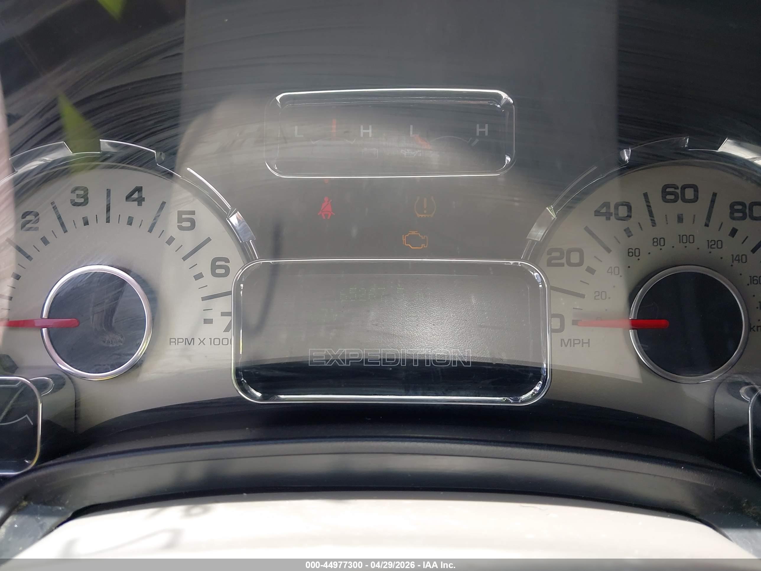 FORD EXPEDITION image 7