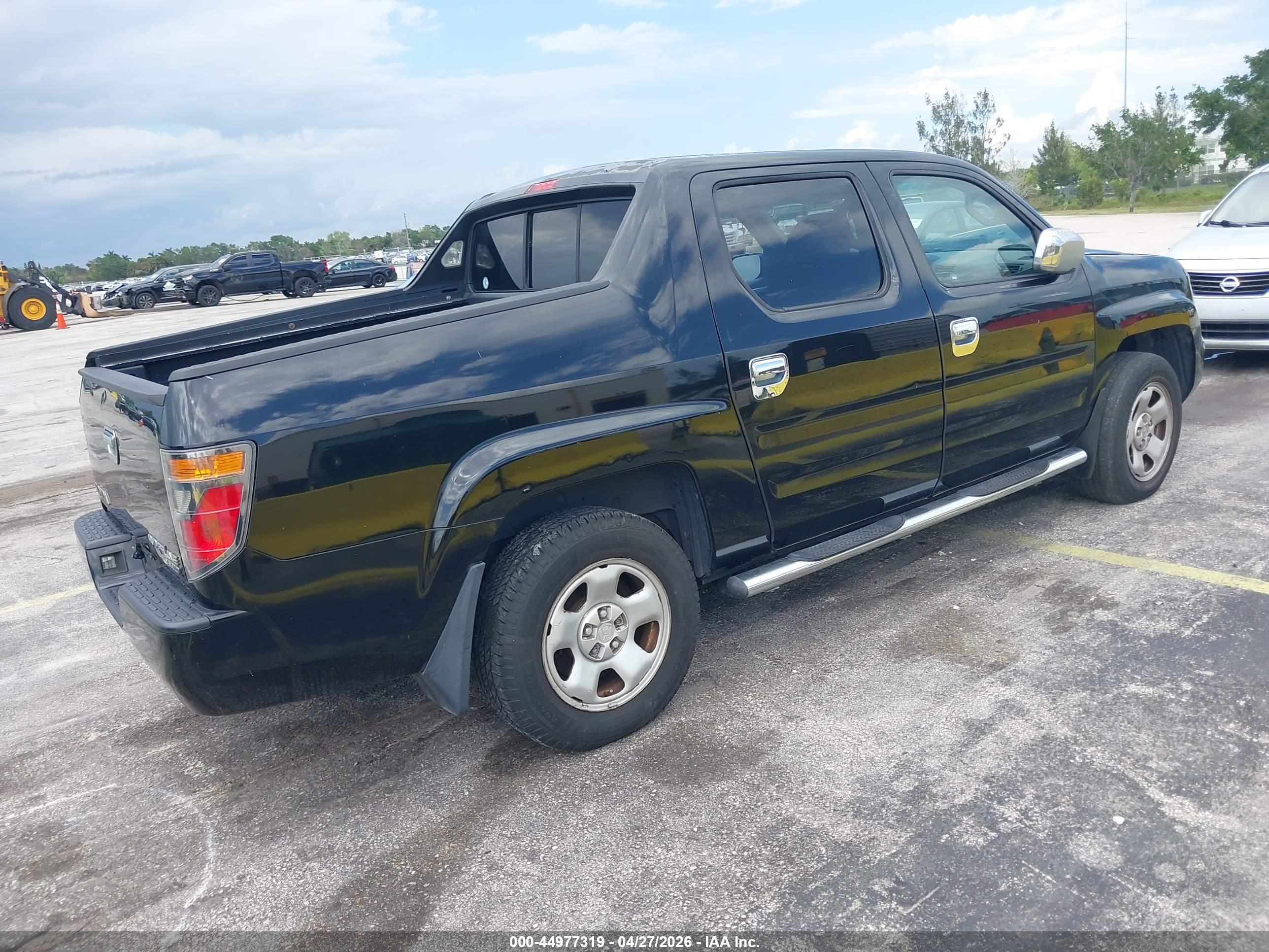 HONDA RIDGELINE image 4