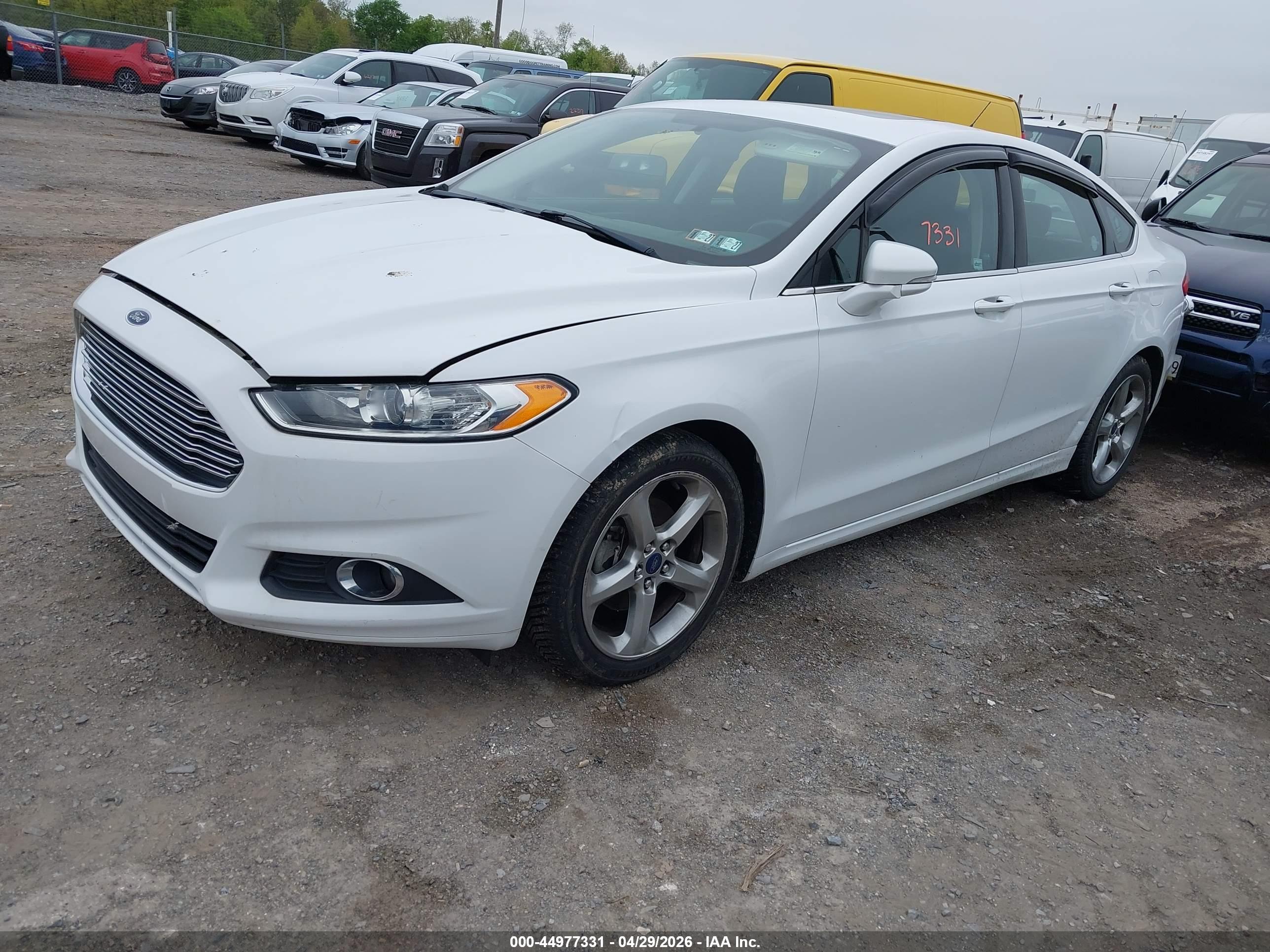 FORD FUSION image 2