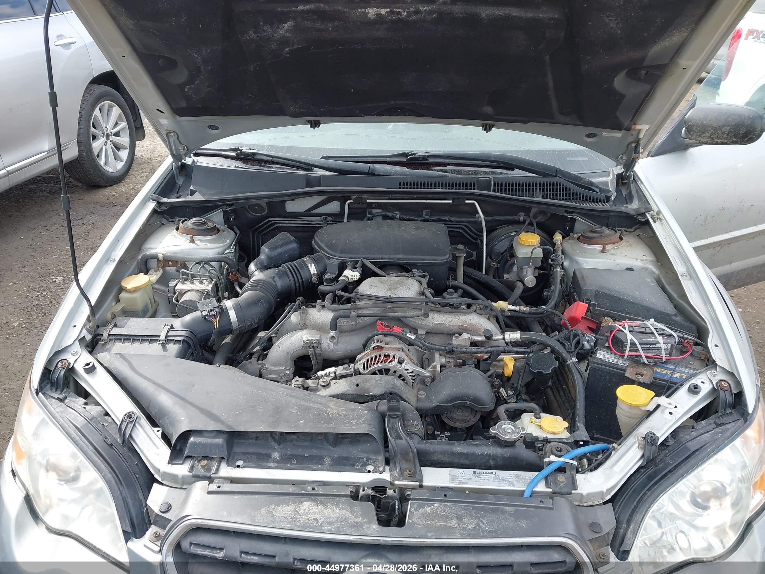 SUBARU OUTBACK image 10