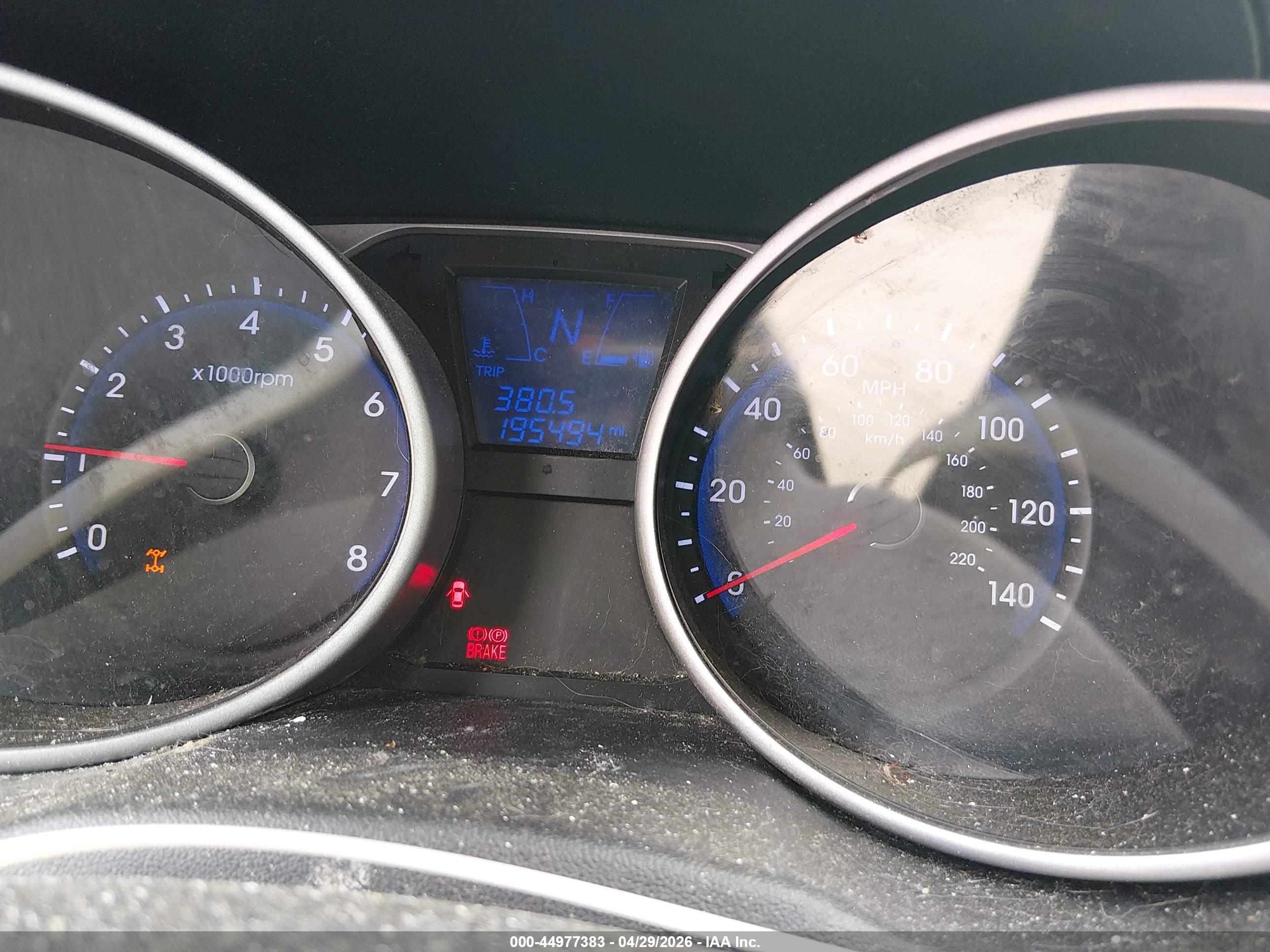 HYUNDAI TUCSON image 7