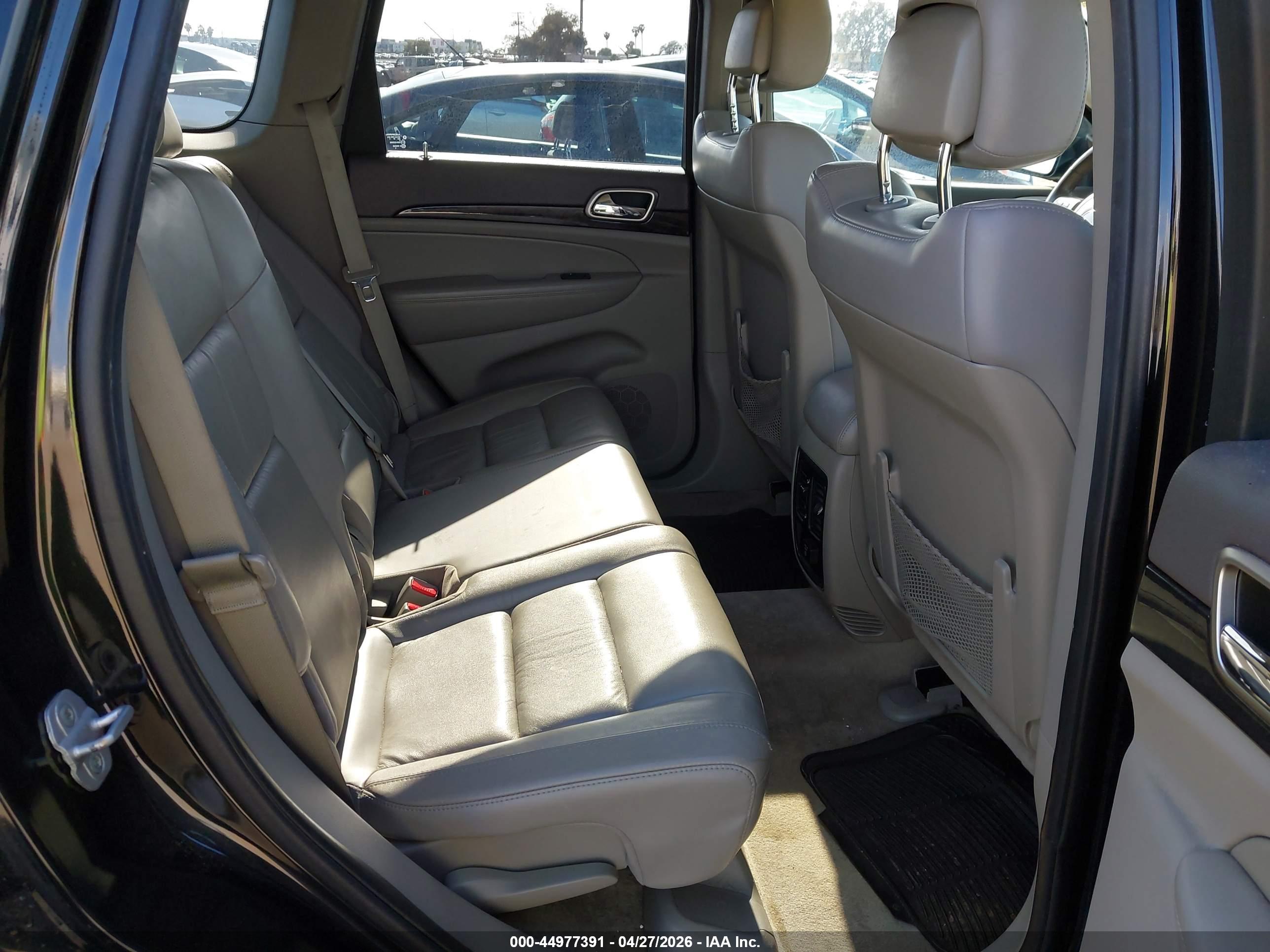 JEEP GRAND image 8