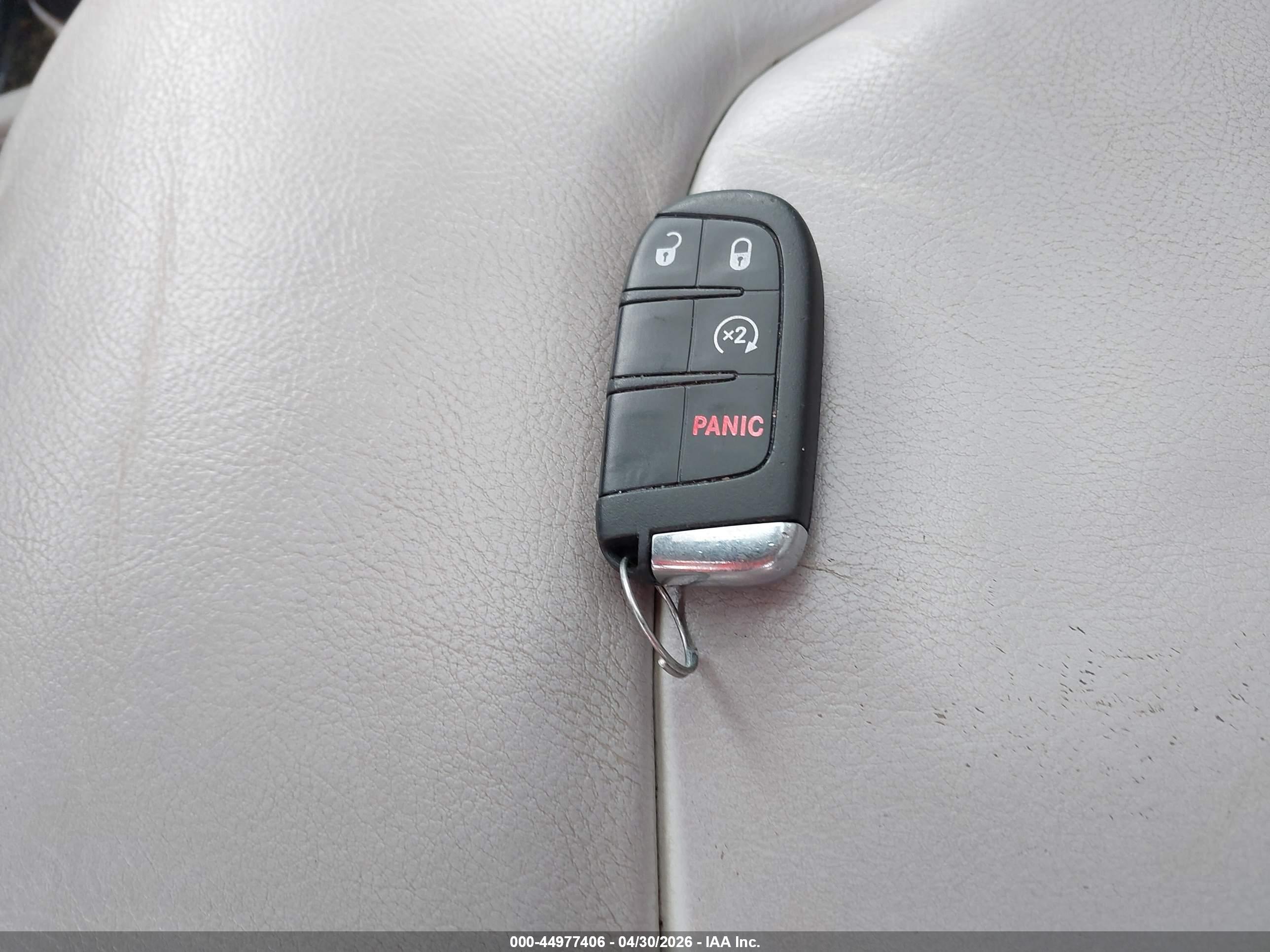 JEEP RENEGADE image 11