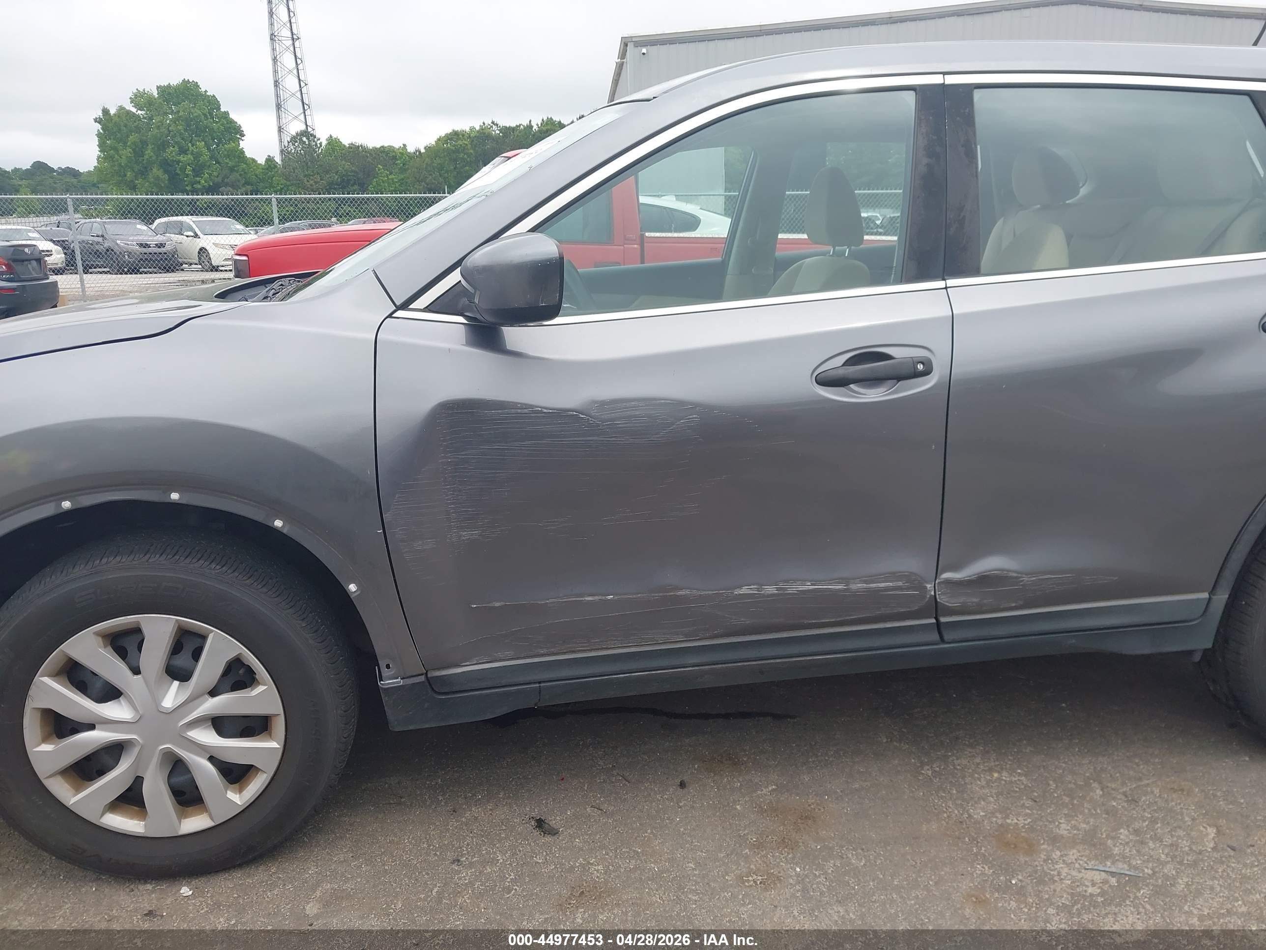 NISSAN ROGUE image 6