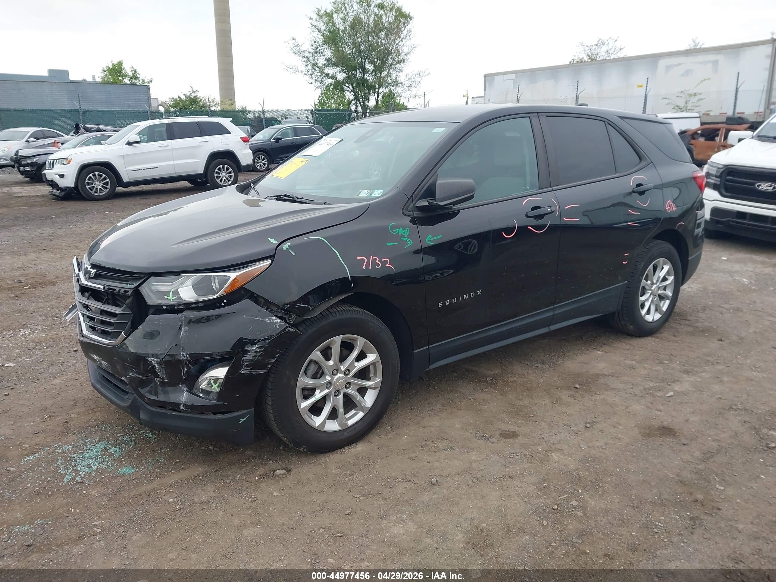 CHEVROLET EQUINOX image 2