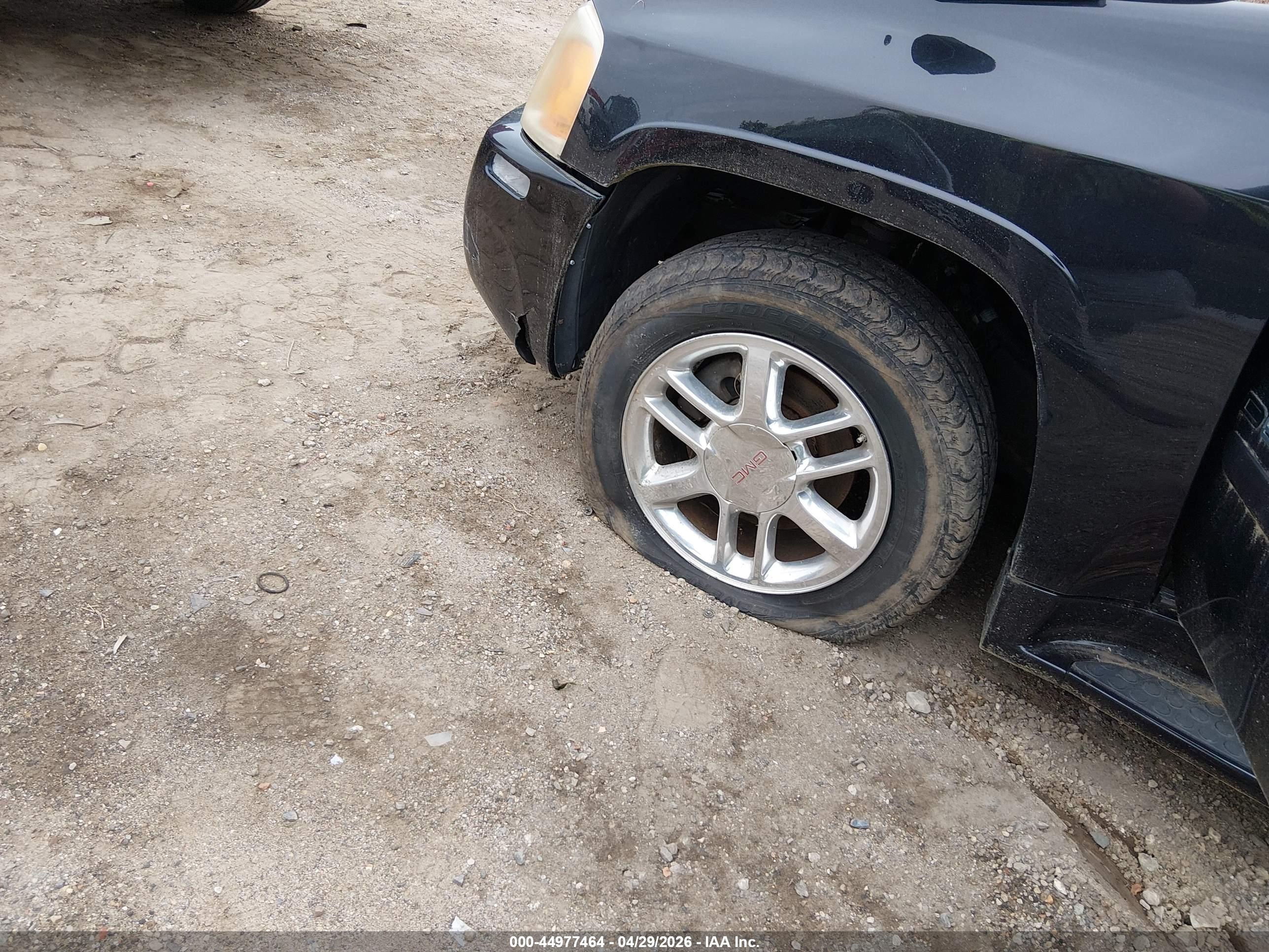 GMC ENVOY image 6