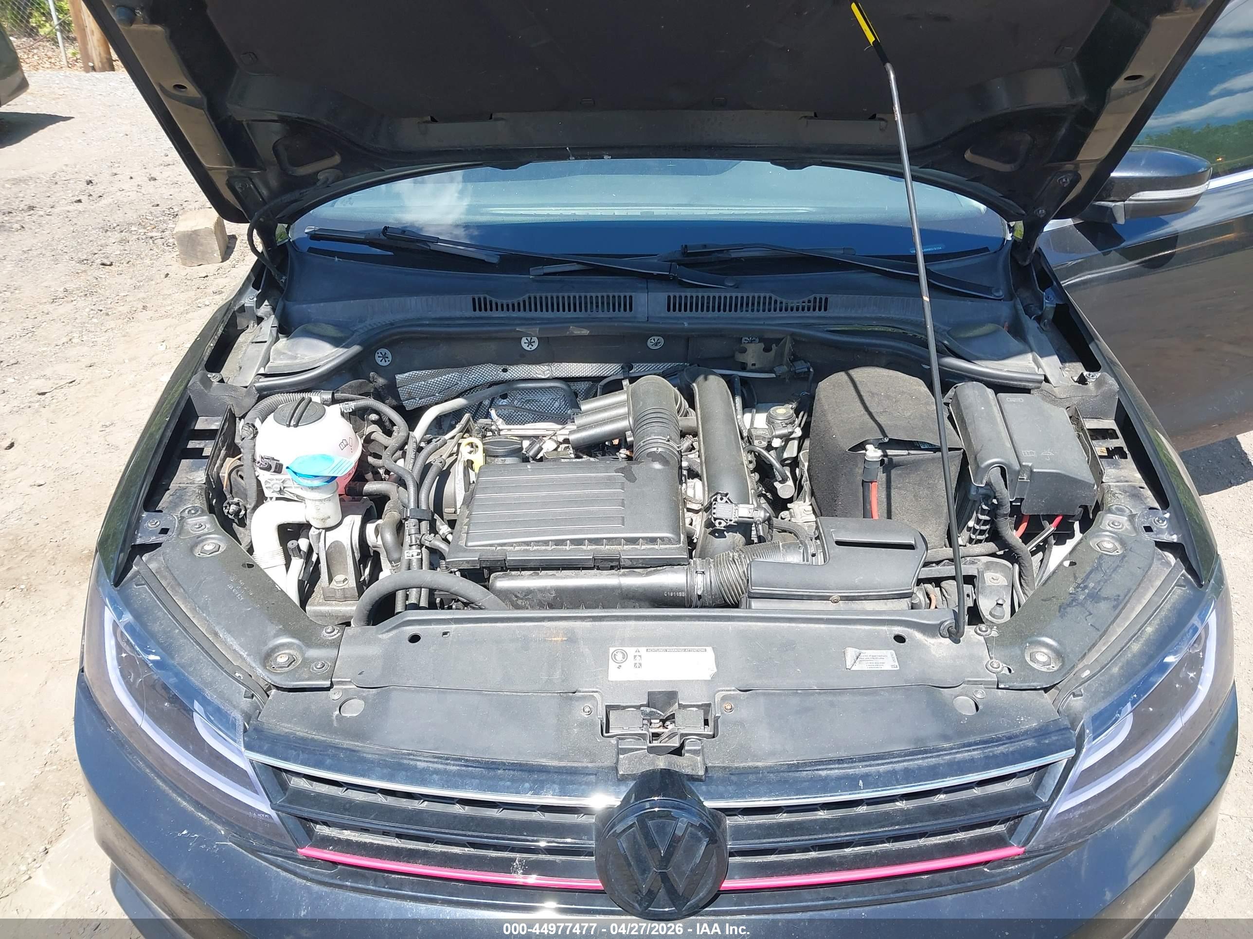 VOLKSWAGEN JETTA image 10