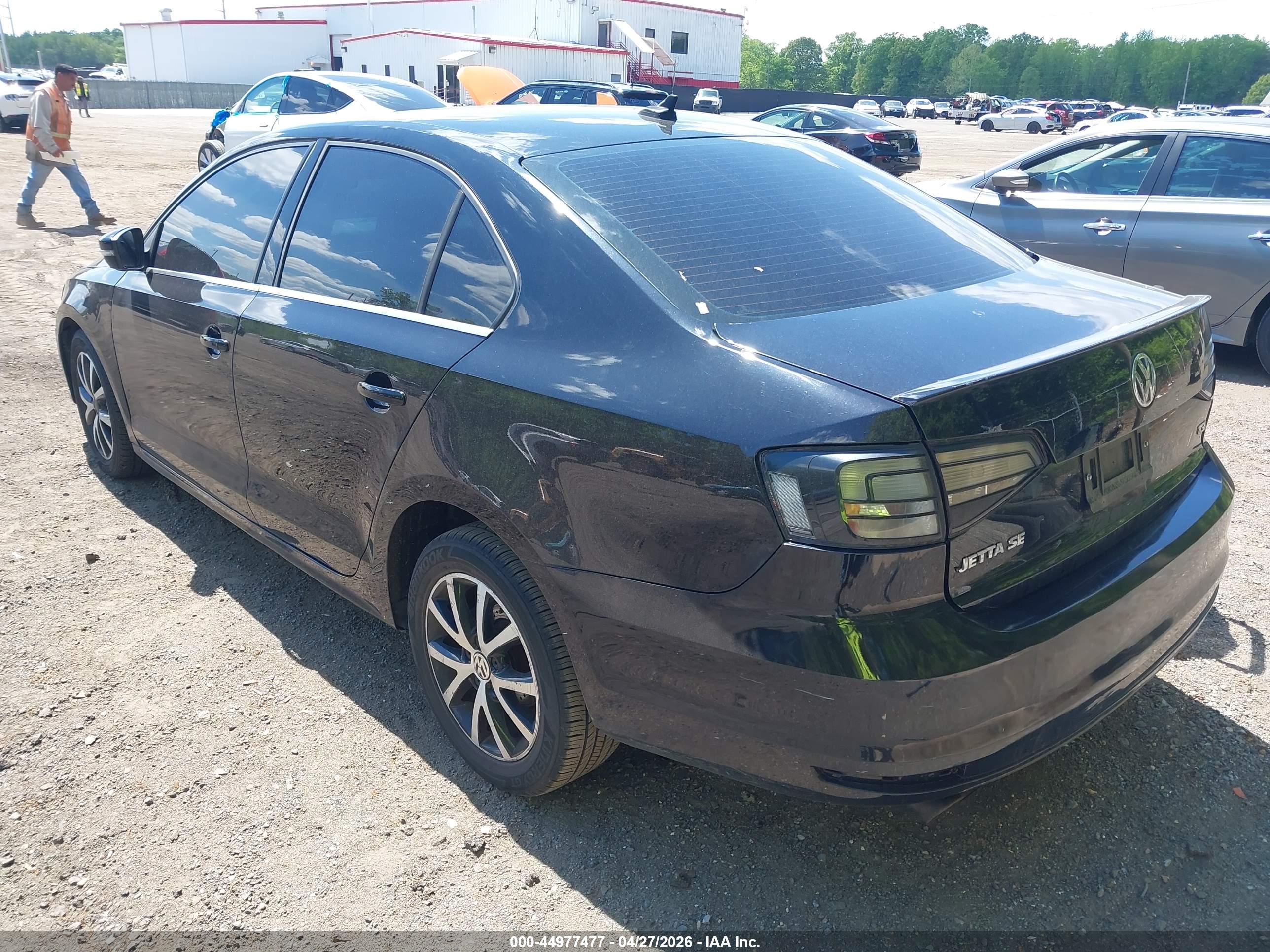 VOLKSWAGEN JETTA image 3