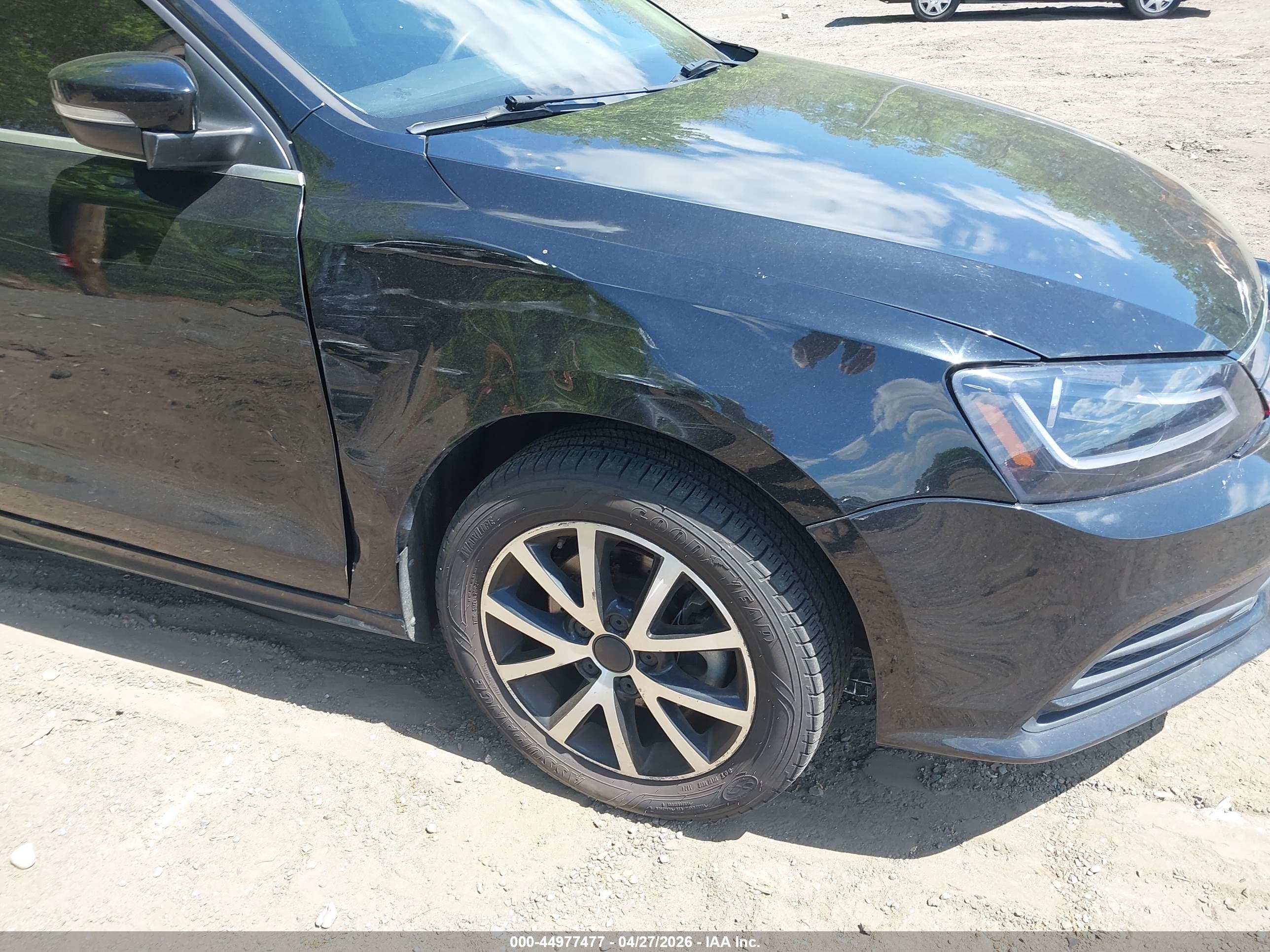 VOLKSWAGEN JETTA image 6