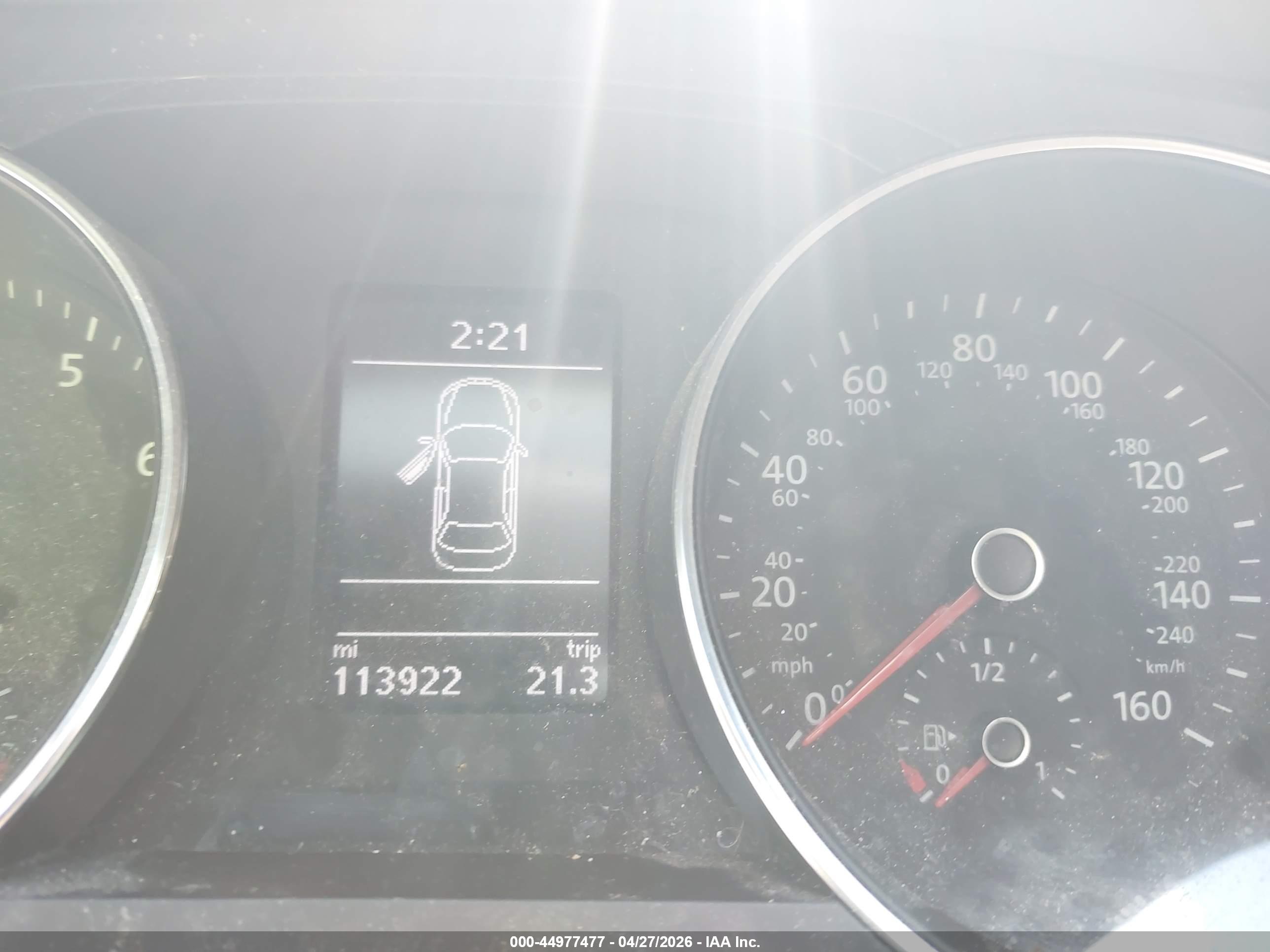 VOLKSWAGEN JETTA image 7