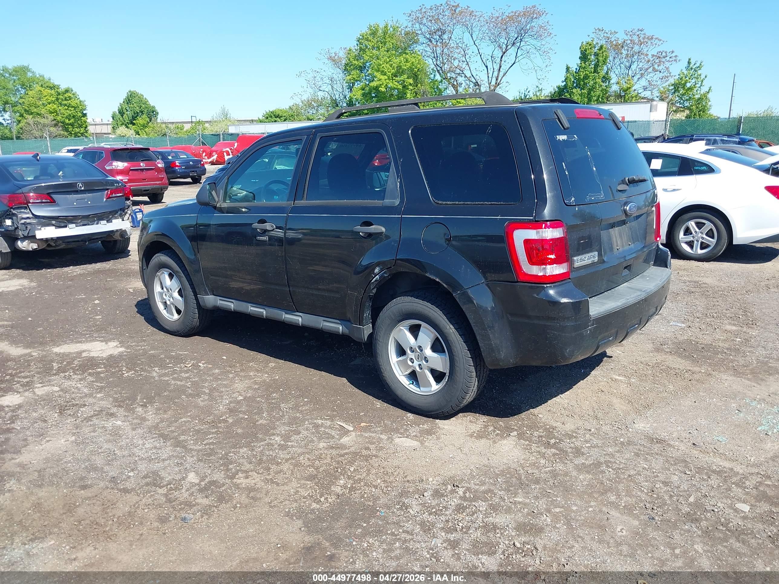 FORD ESCAPE image 3