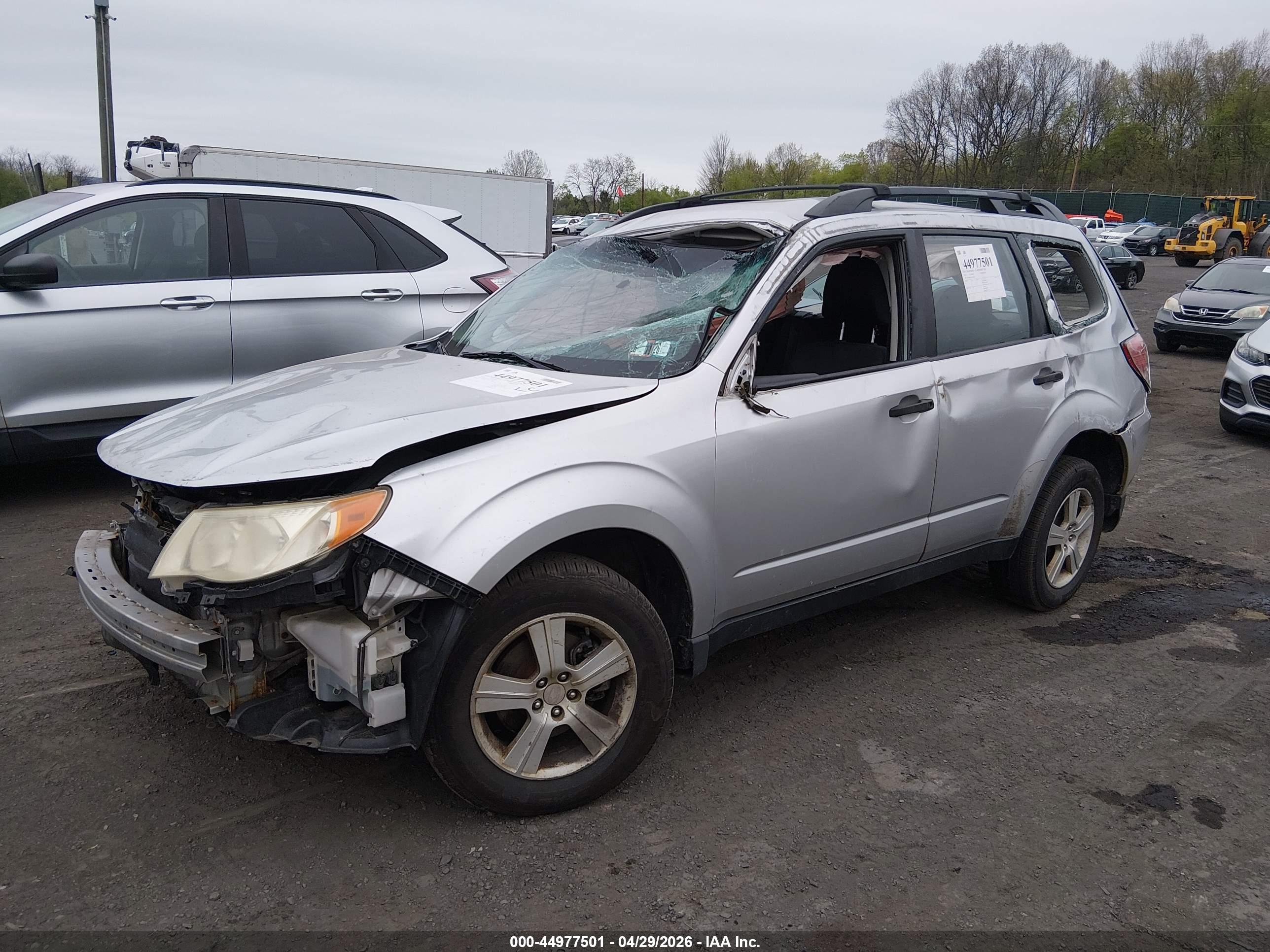 SUBARU FORESTER image 2