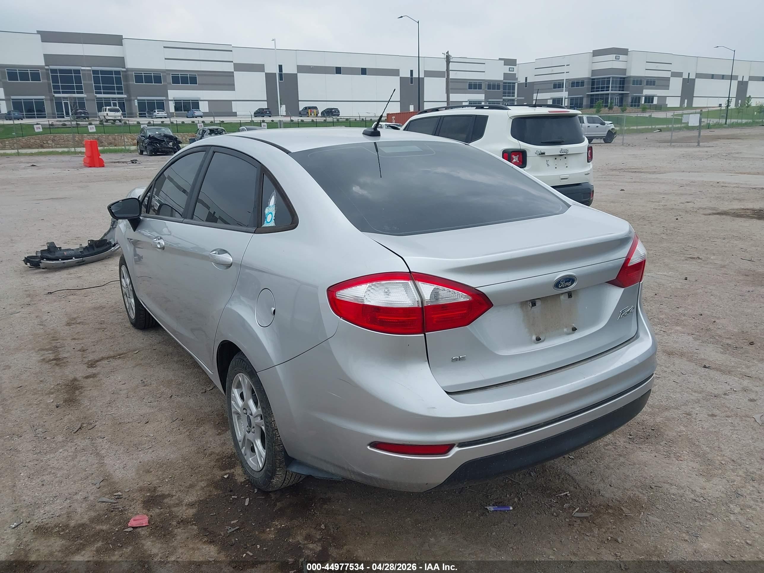 FORD FIESTA image 3