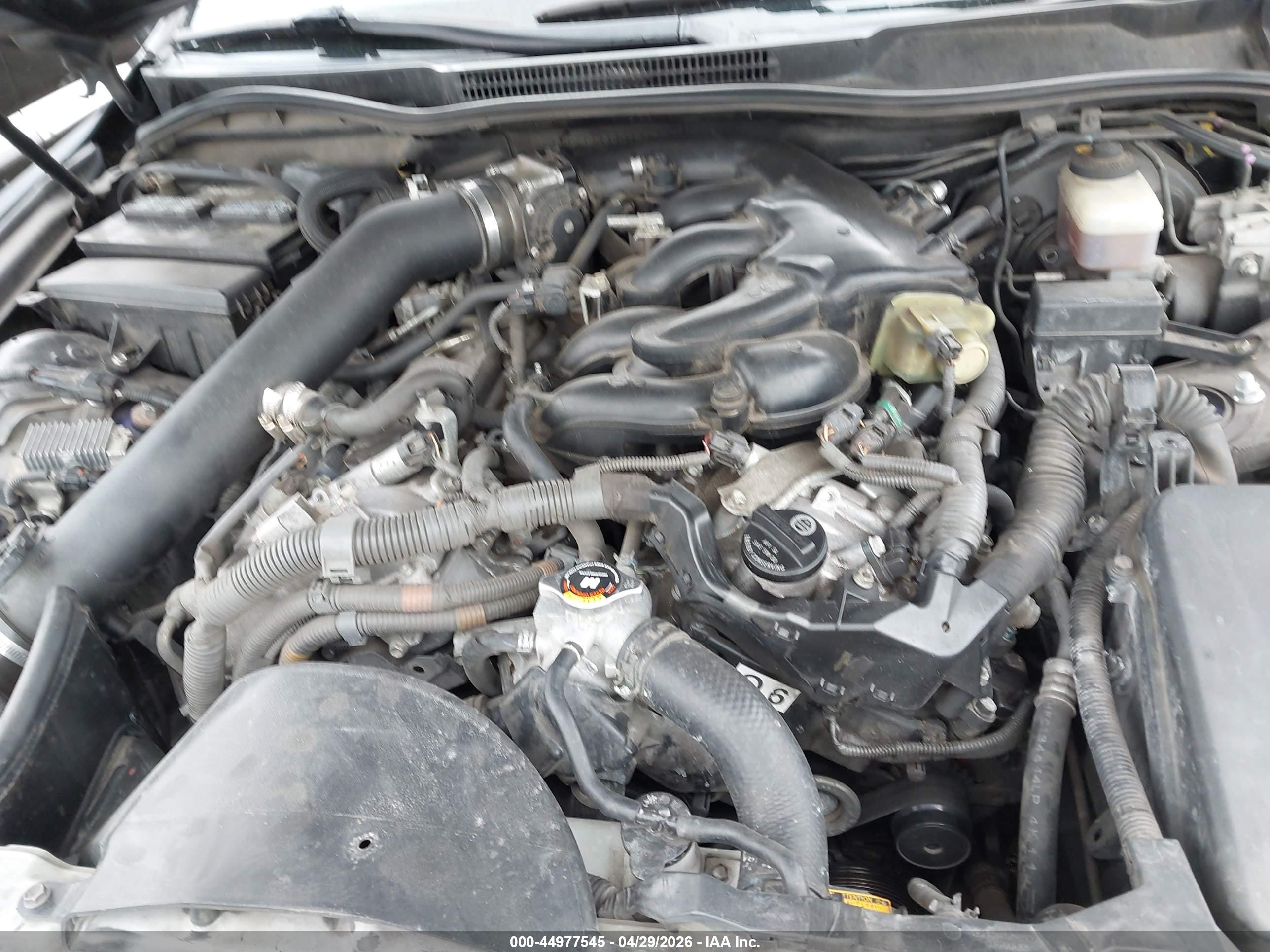 LEXUS IS image 10