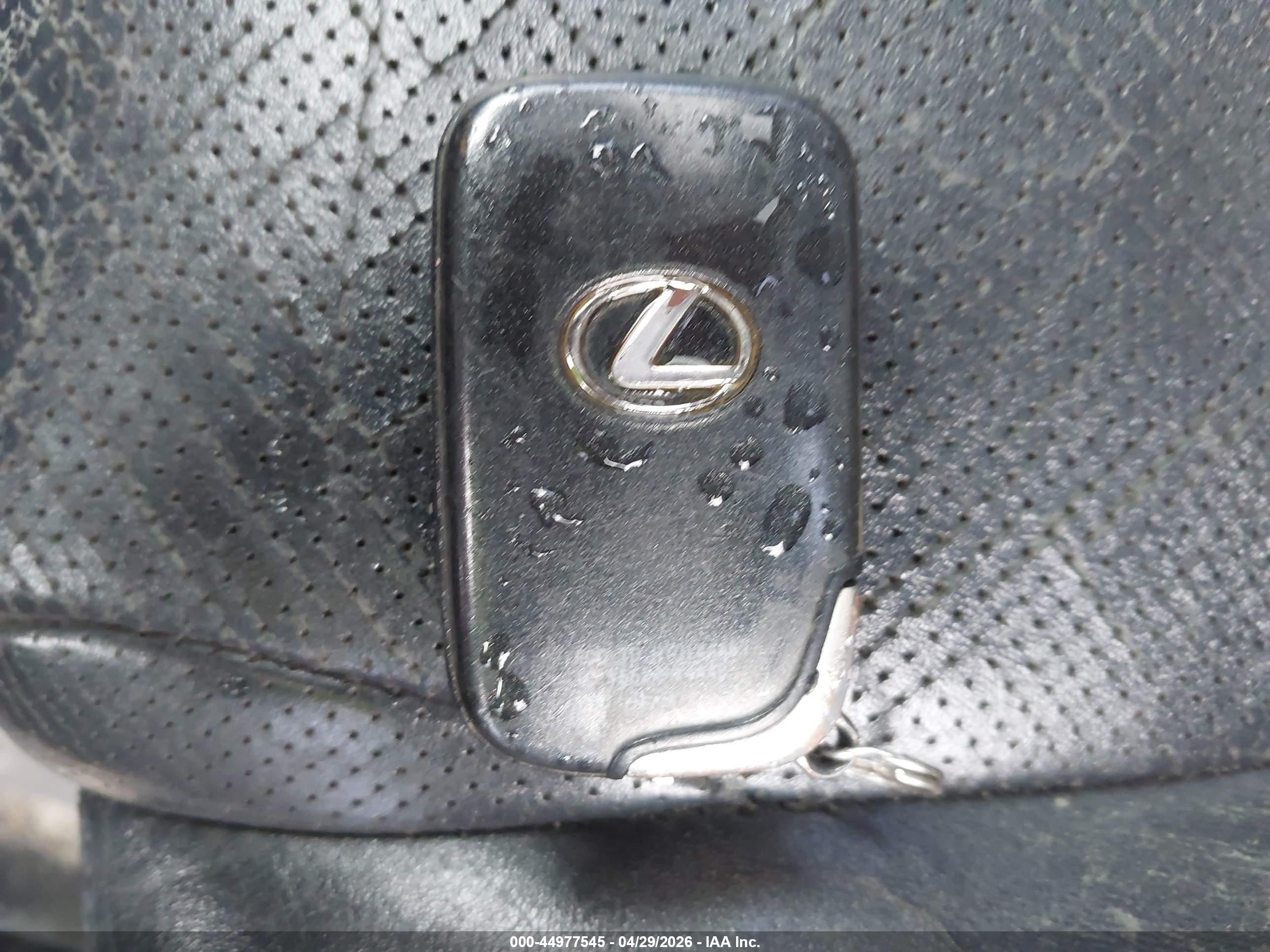 LEXUS IS image 11