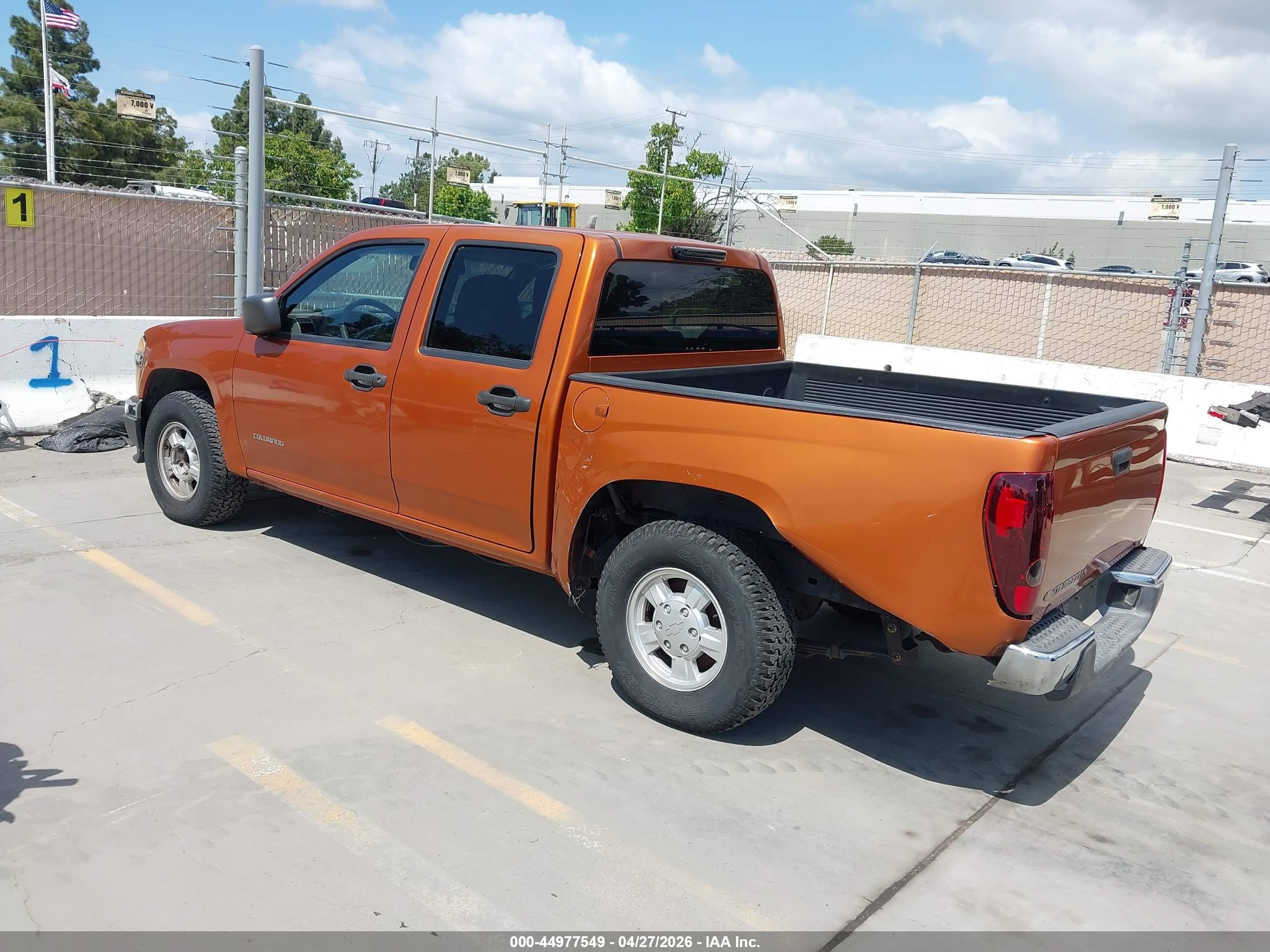 CHEVROLET COLORADO image 3