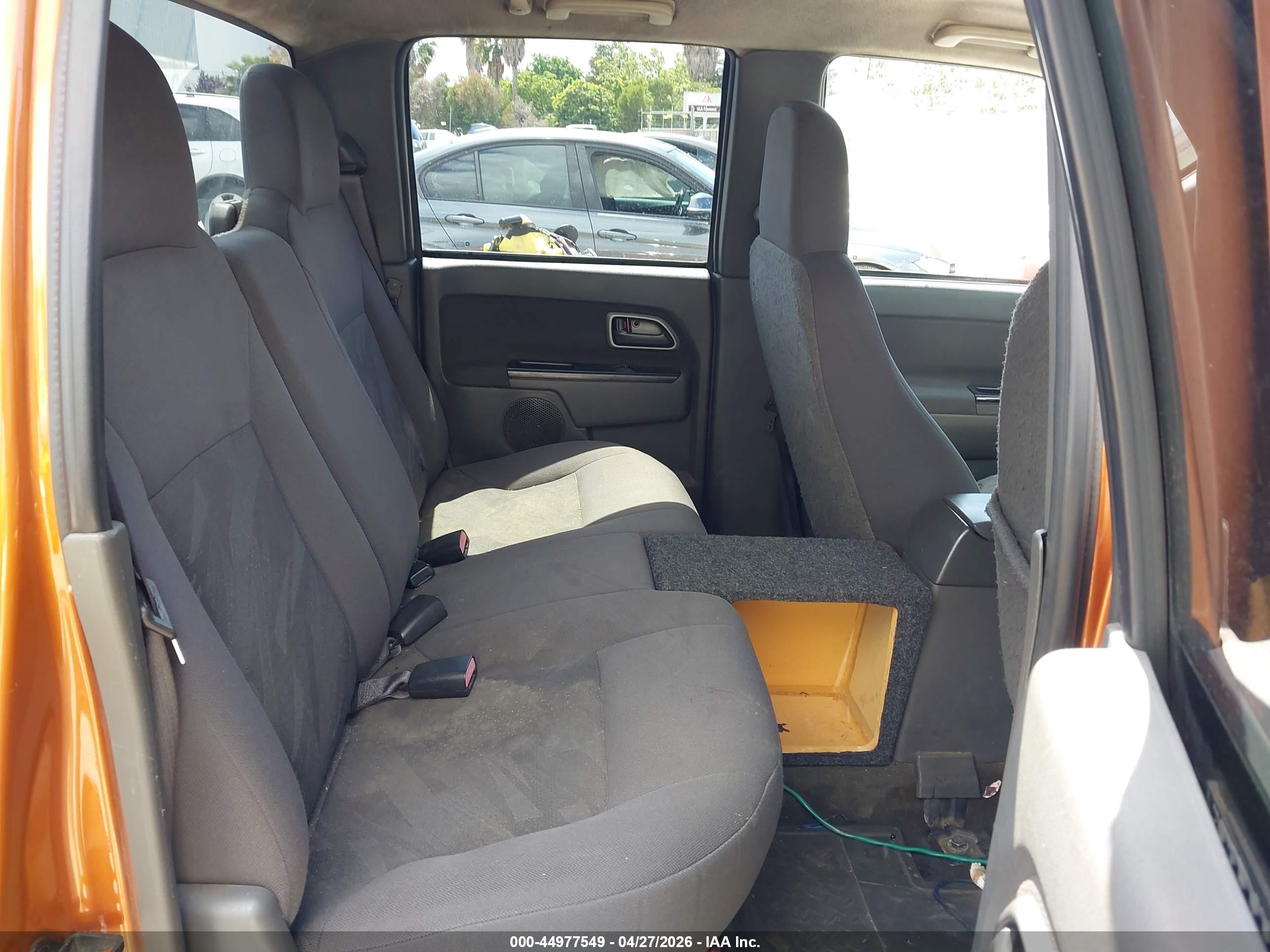 CHEVROLET COLORADO image 8