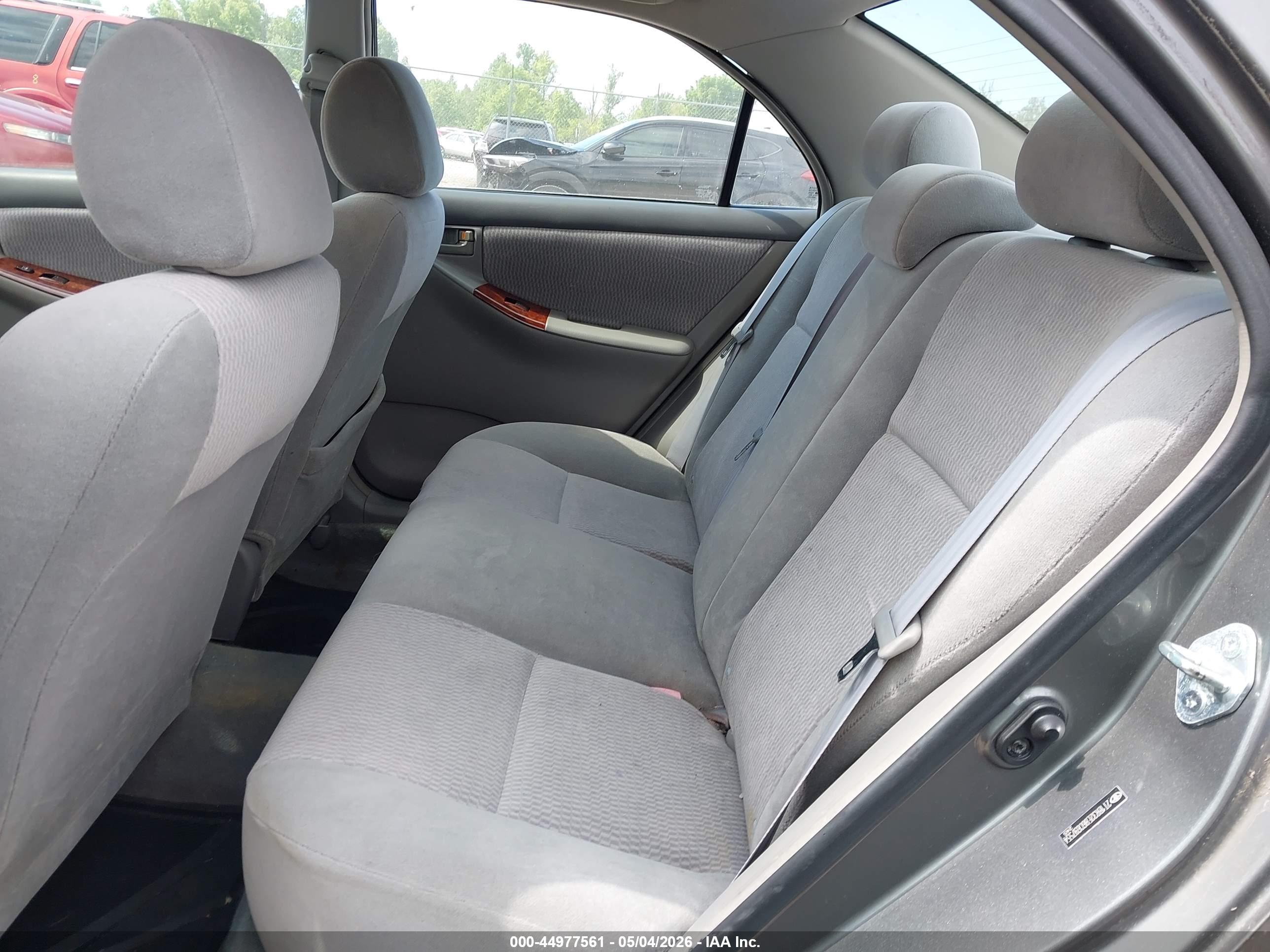 TOYOTA COROLLA image 8