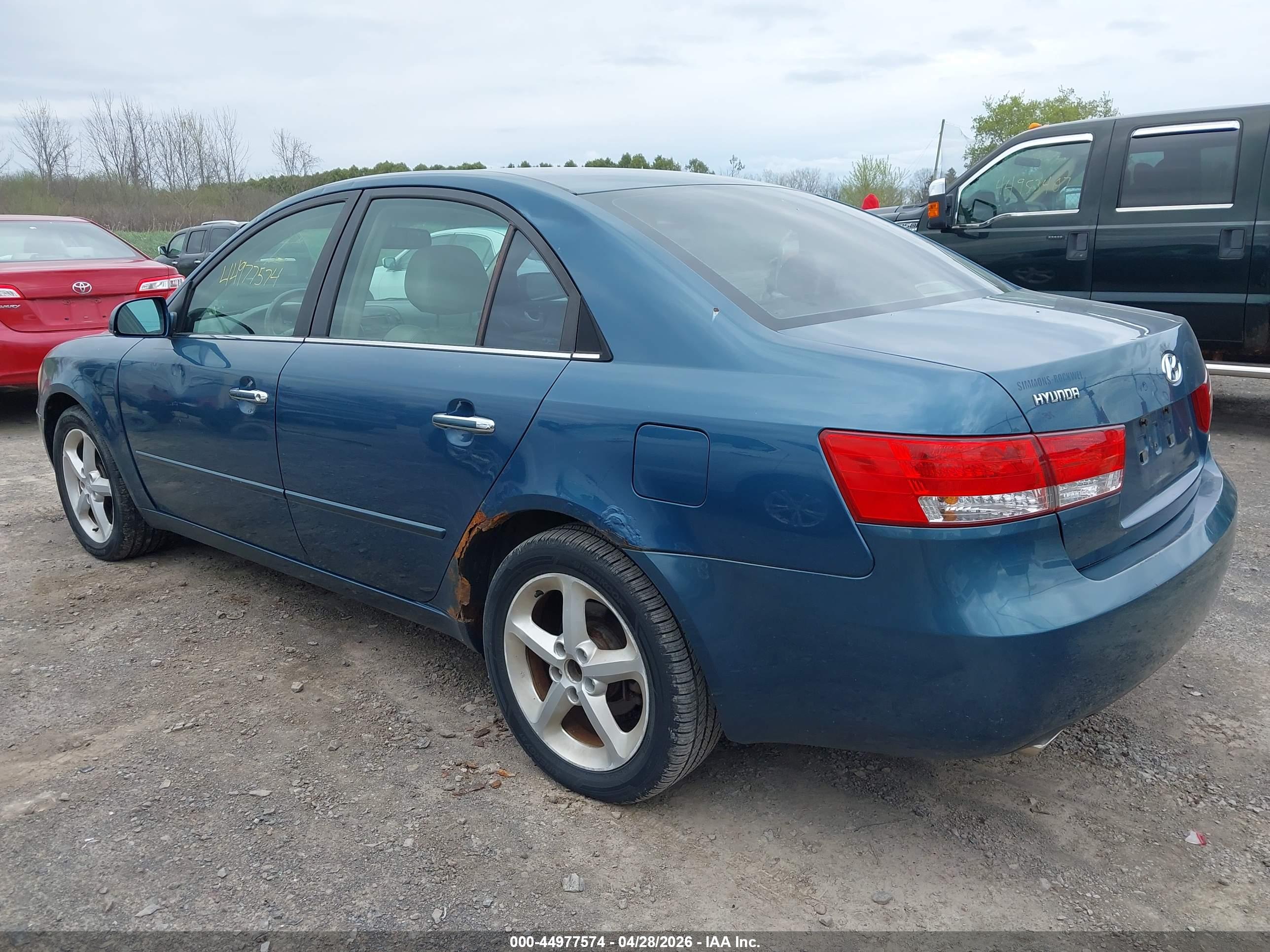 HYUNDAI SONATA image 3