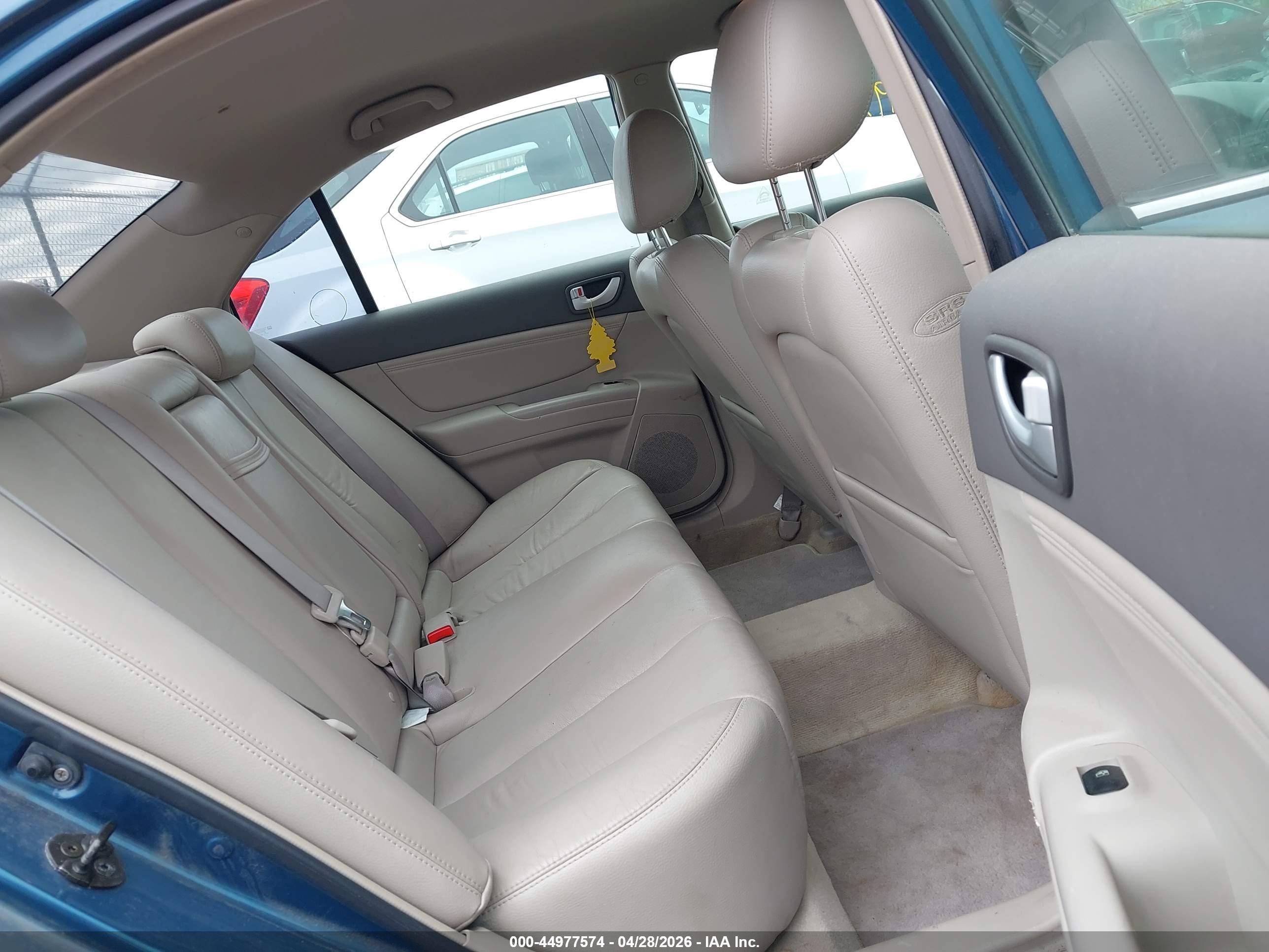 HYUNDAI SONATA image 8