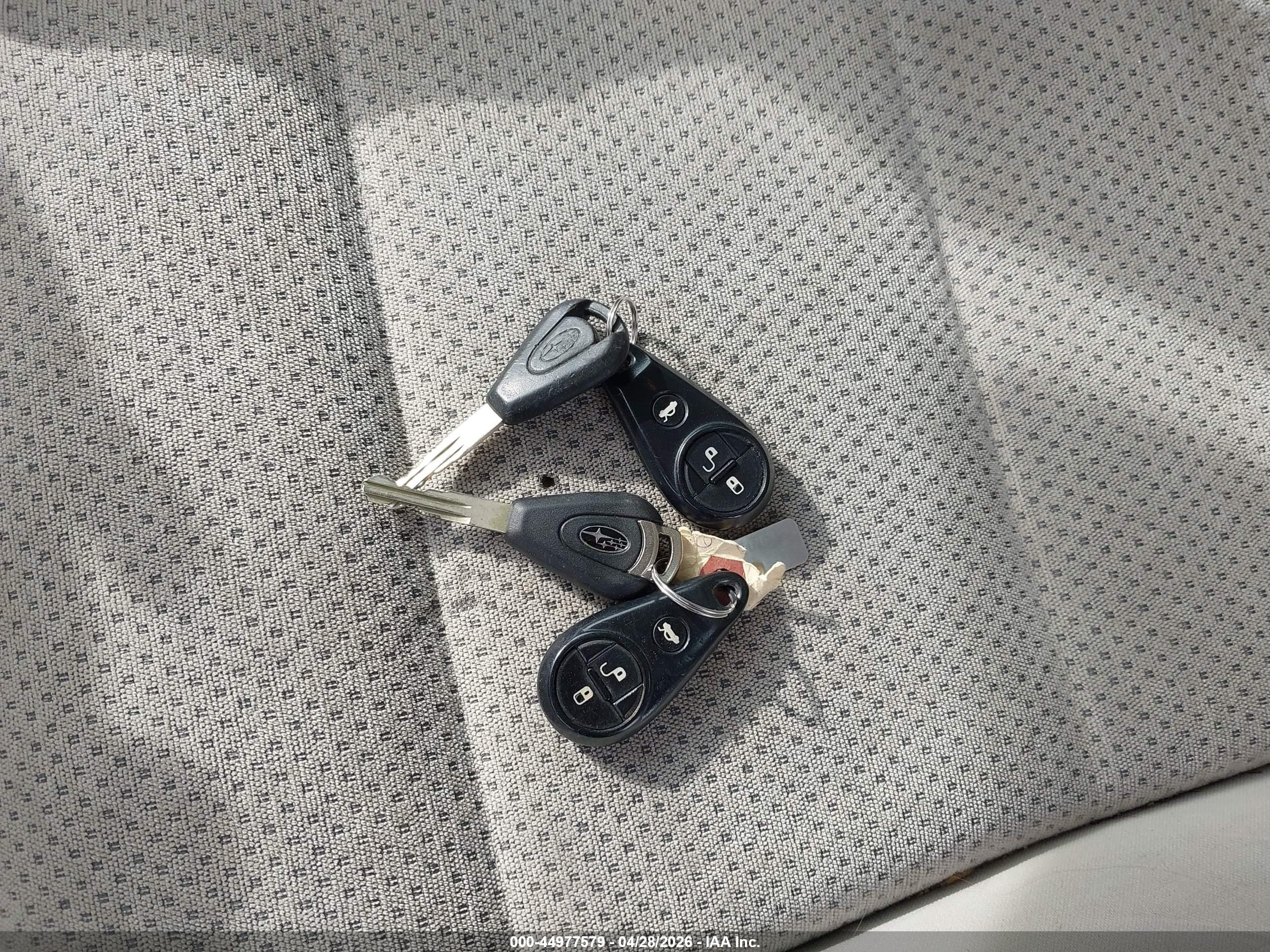 SUBARU OUTBACK image 11