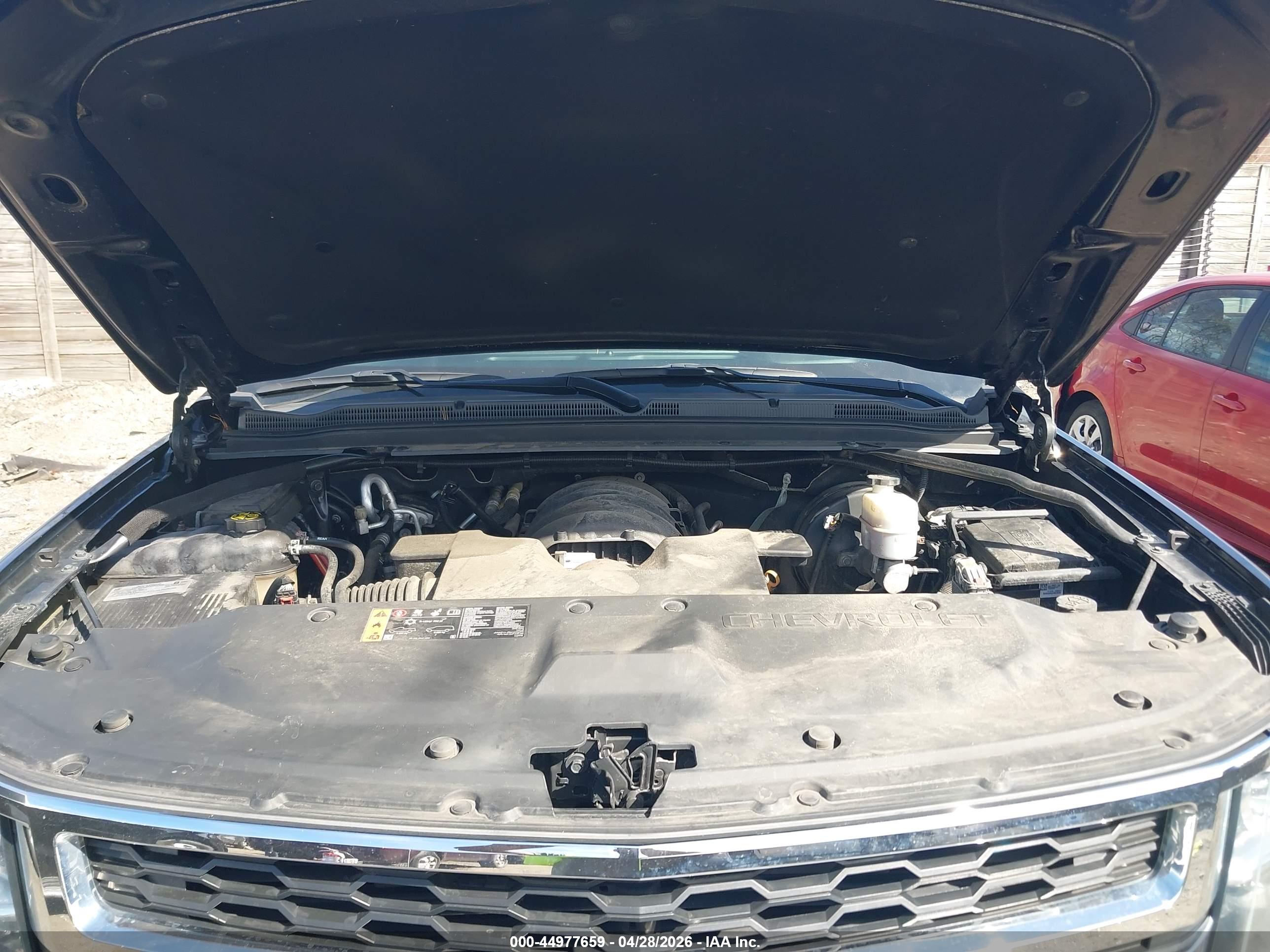 CHEVROLET SUBURBAN image 10