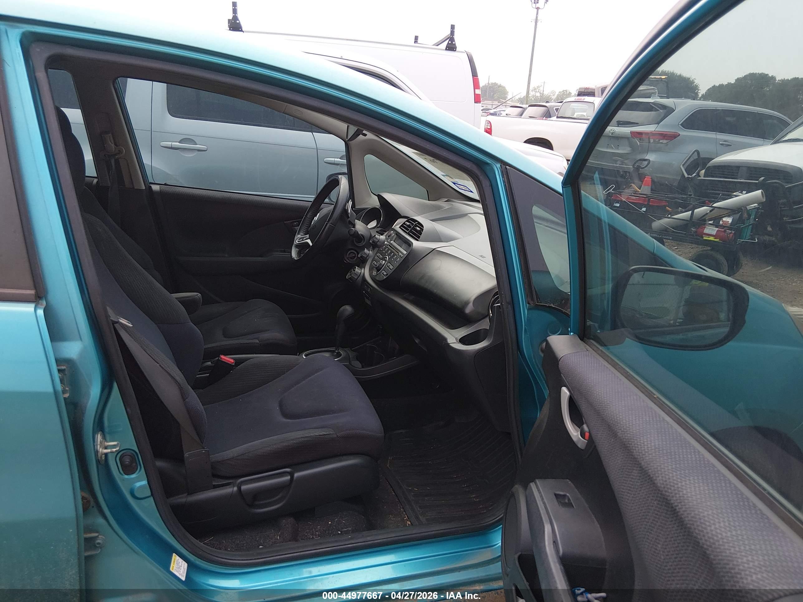 HONDA FIT image 5