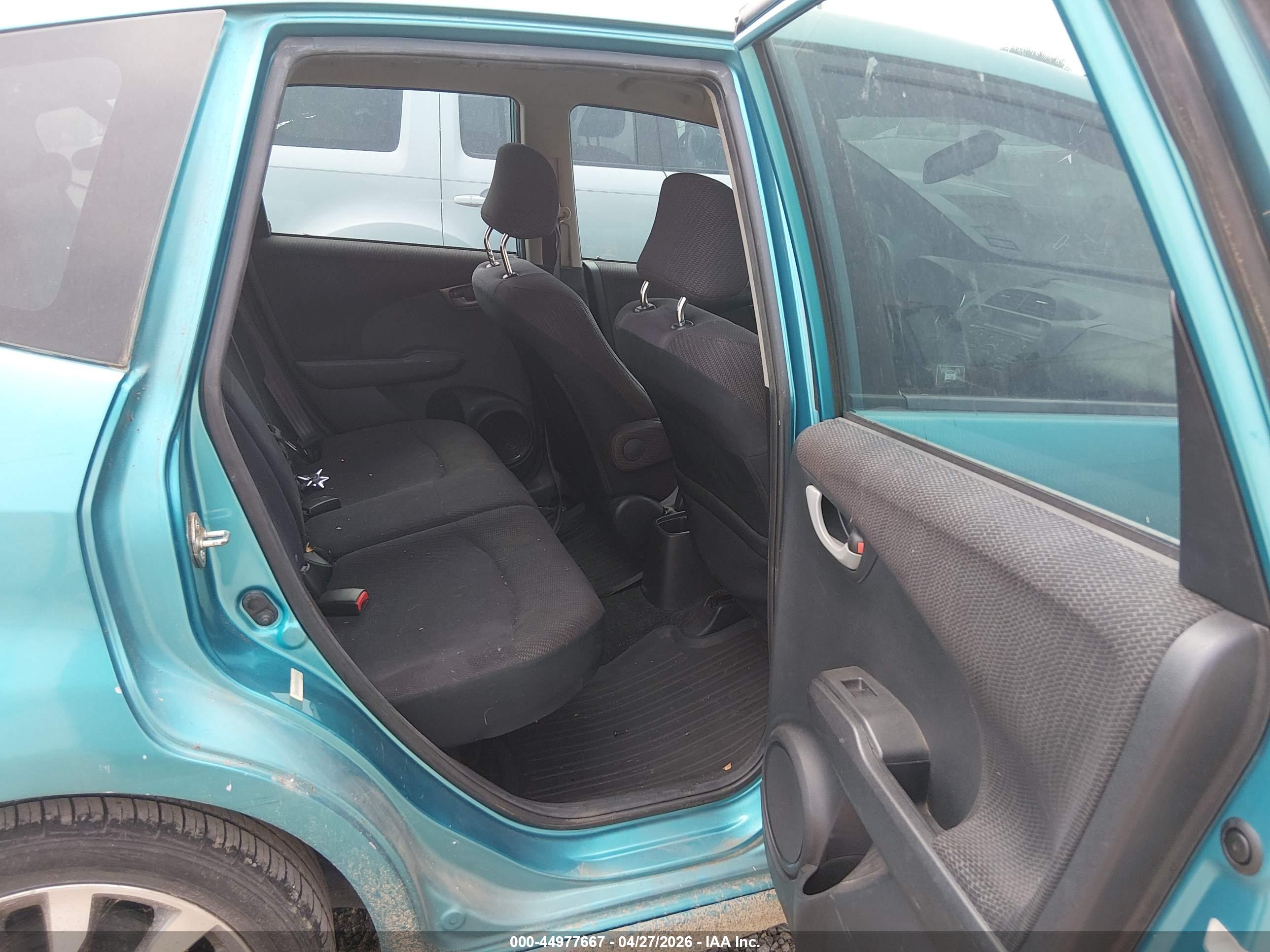 HONDA FIT image 8