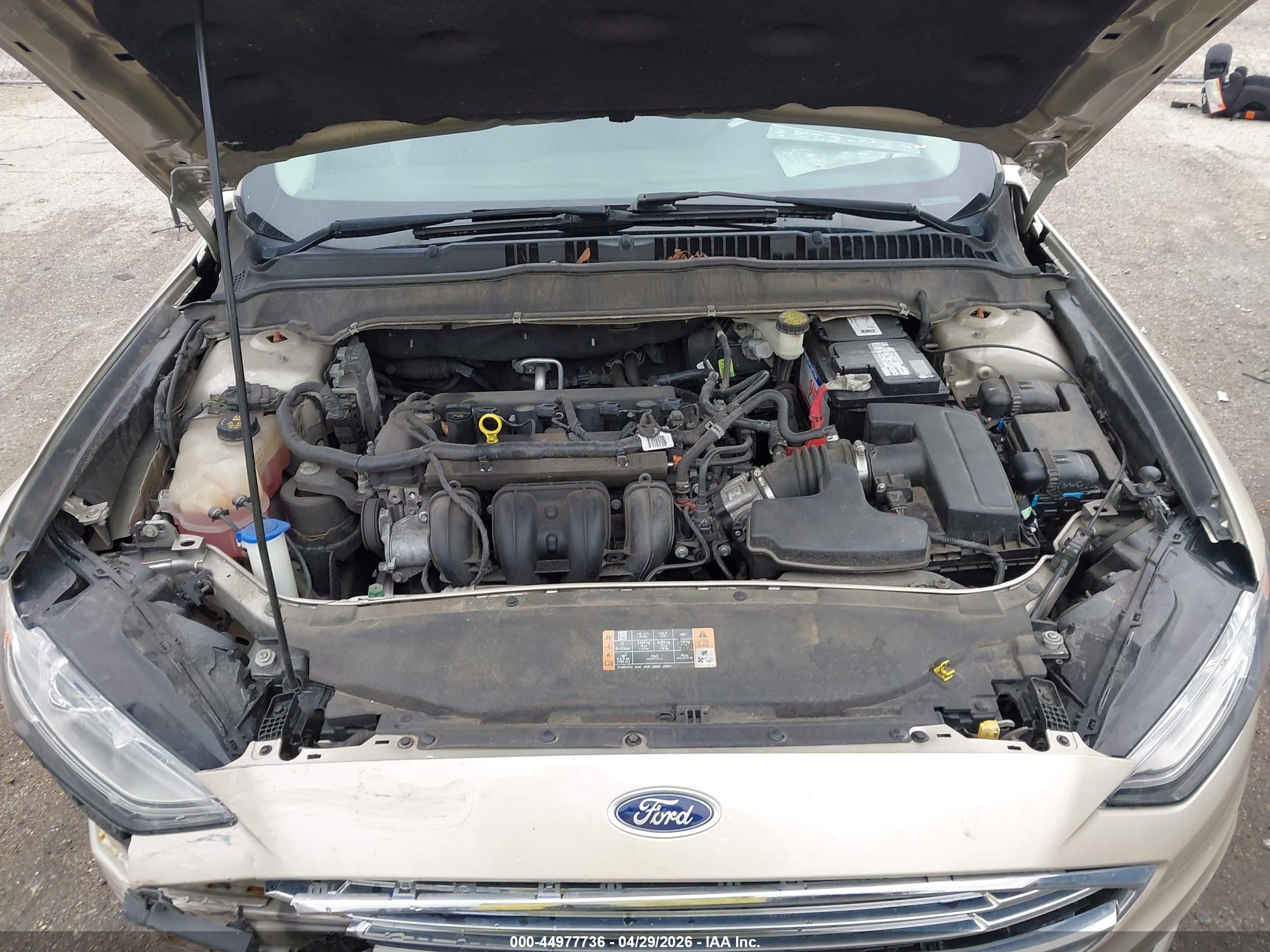 FORD FUSION image 10