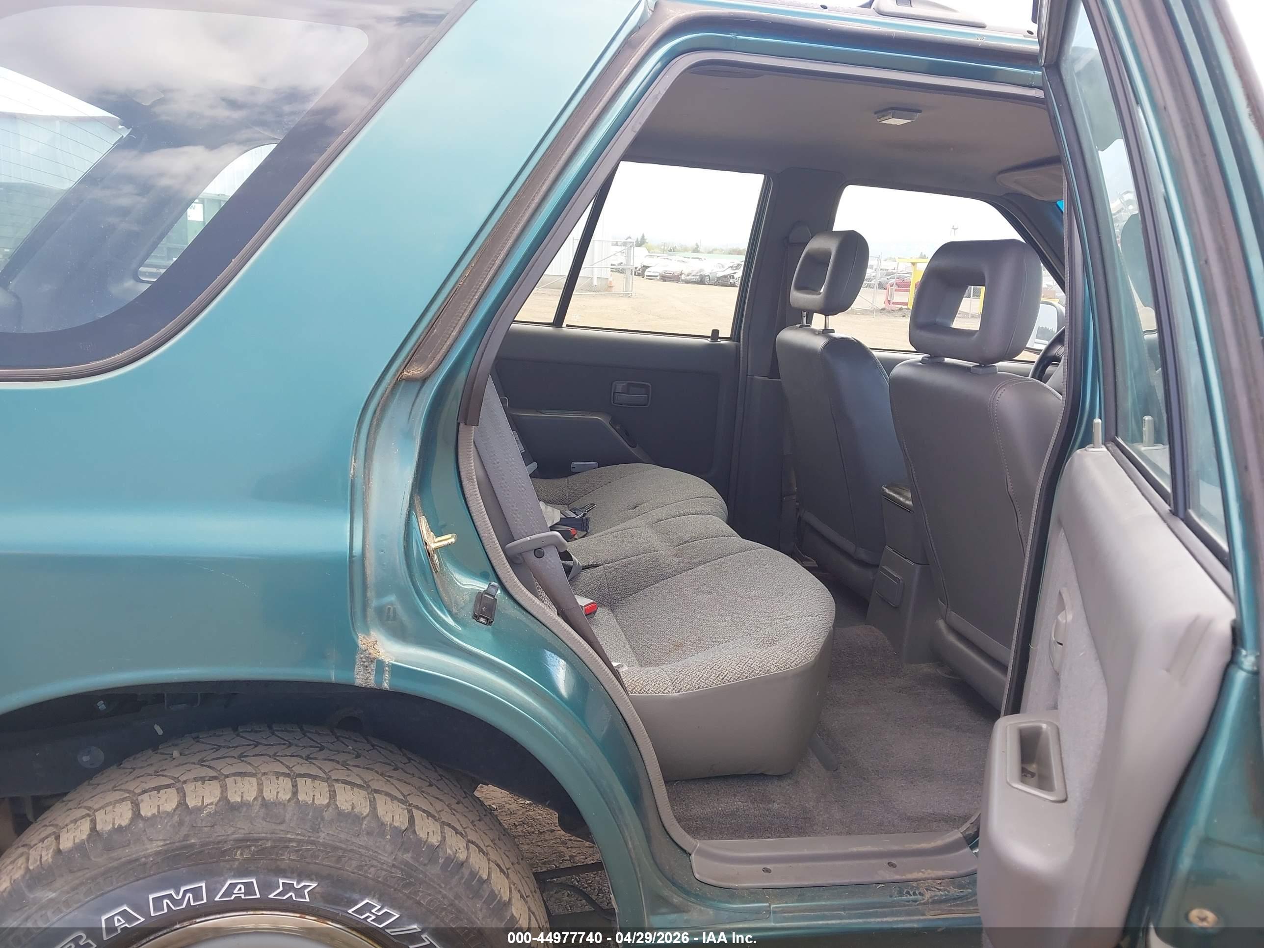 ISUZU RODEO image 8